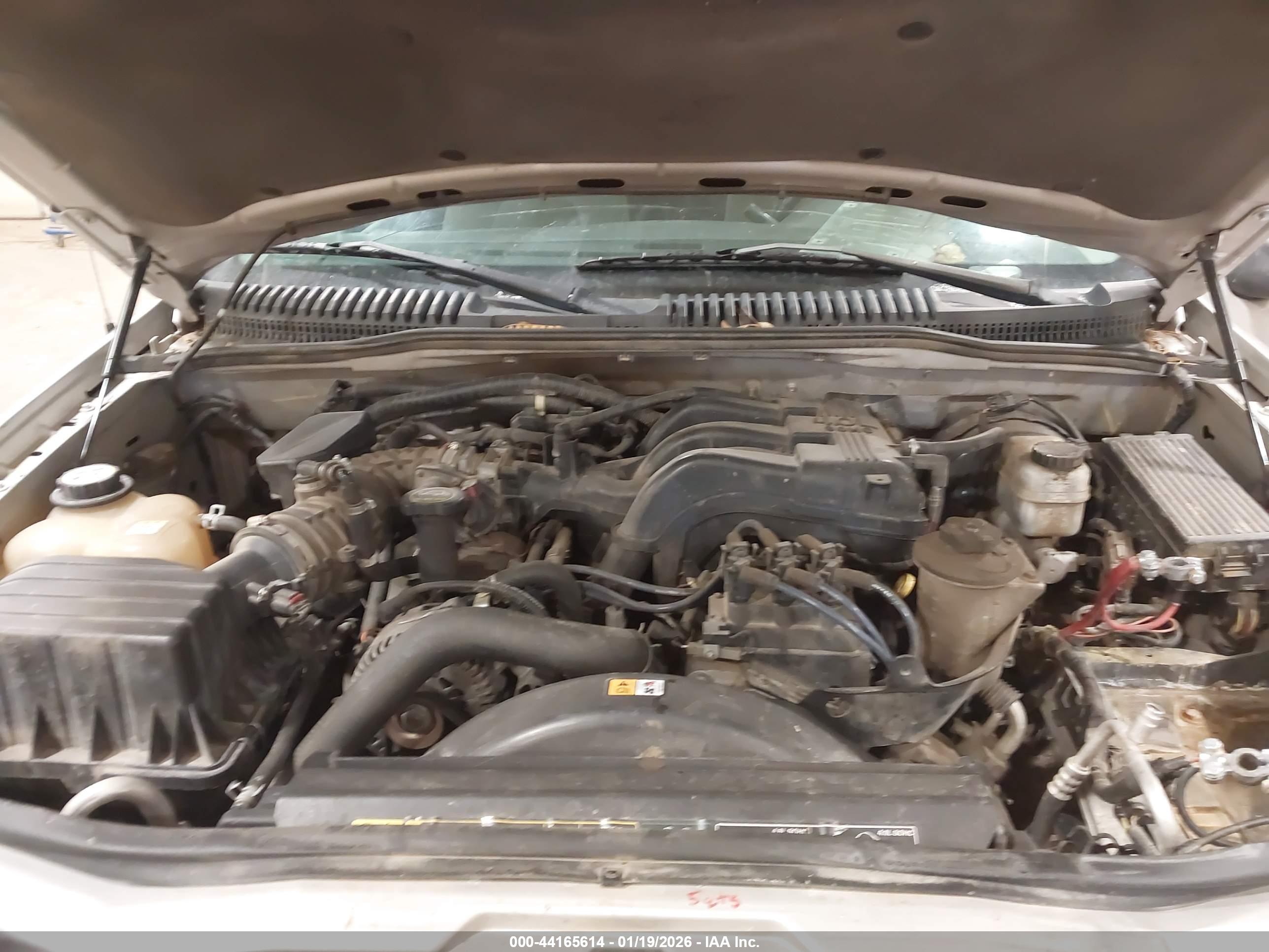 FORD EXPLORER image 10
