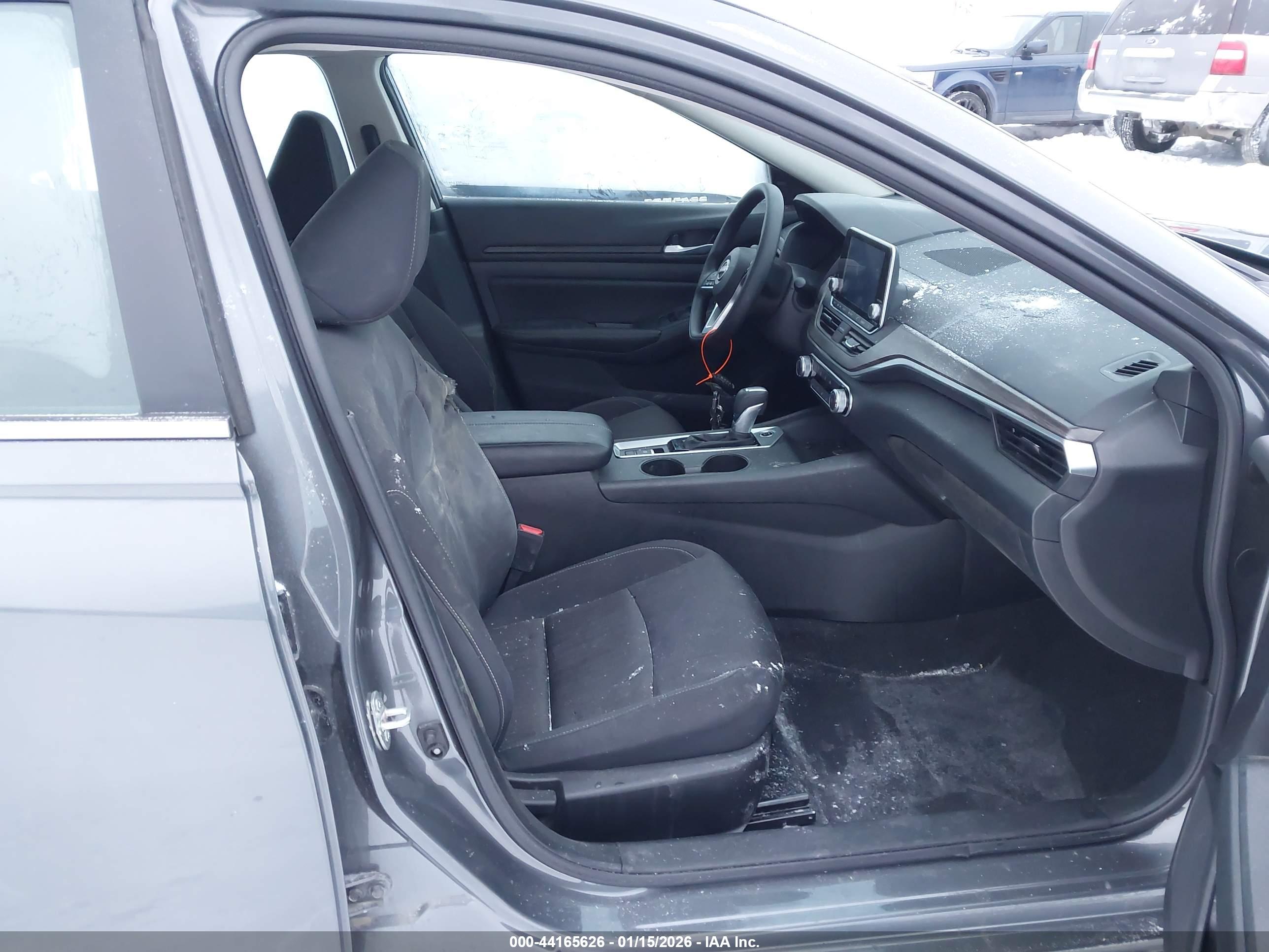 NISSAN ALTIMA image 5
