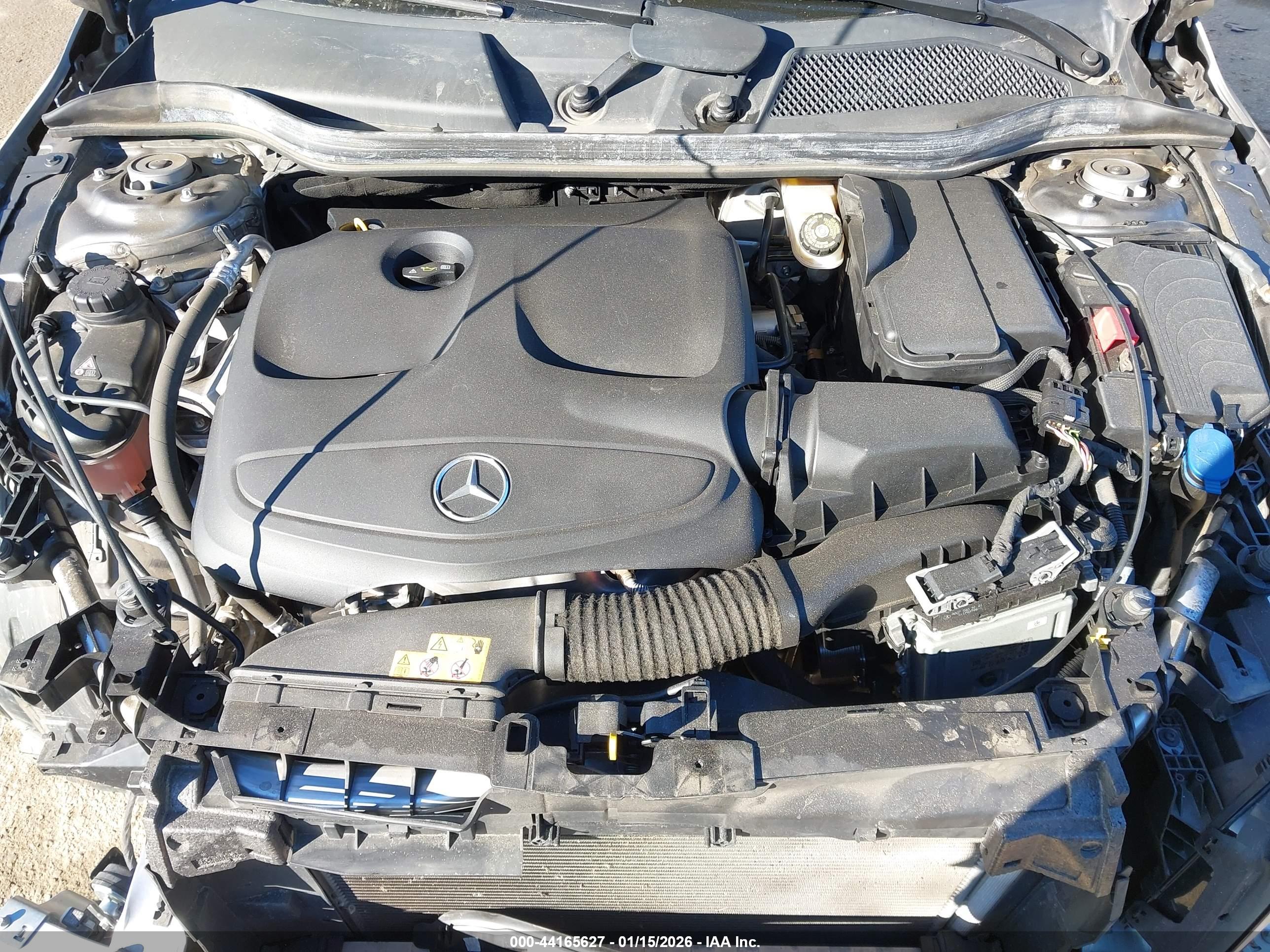 MERCEDES-BENZ GLA image 10