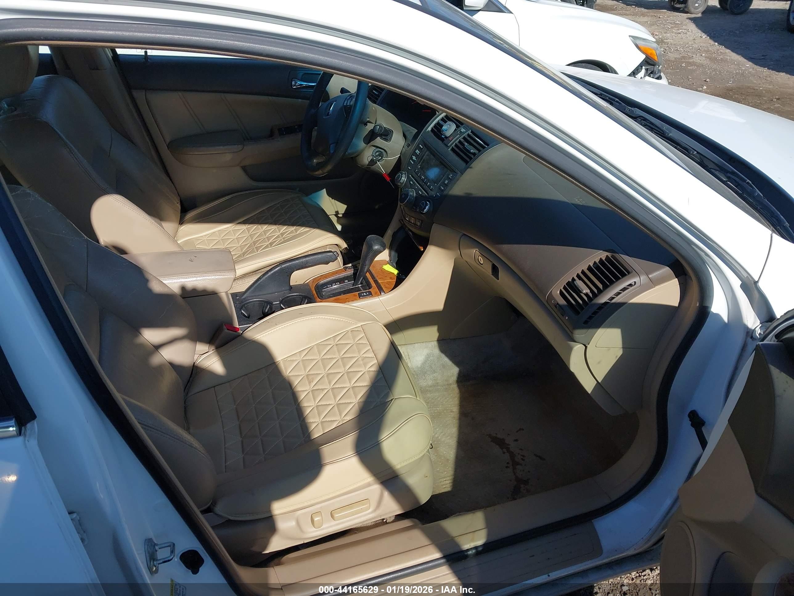 HONDA ACCORD image 5