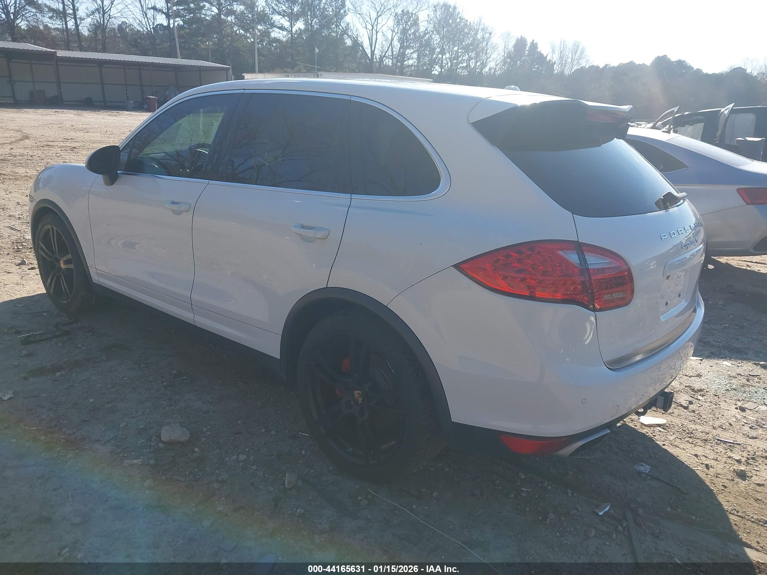 PORSCHE CAYENNE image 3