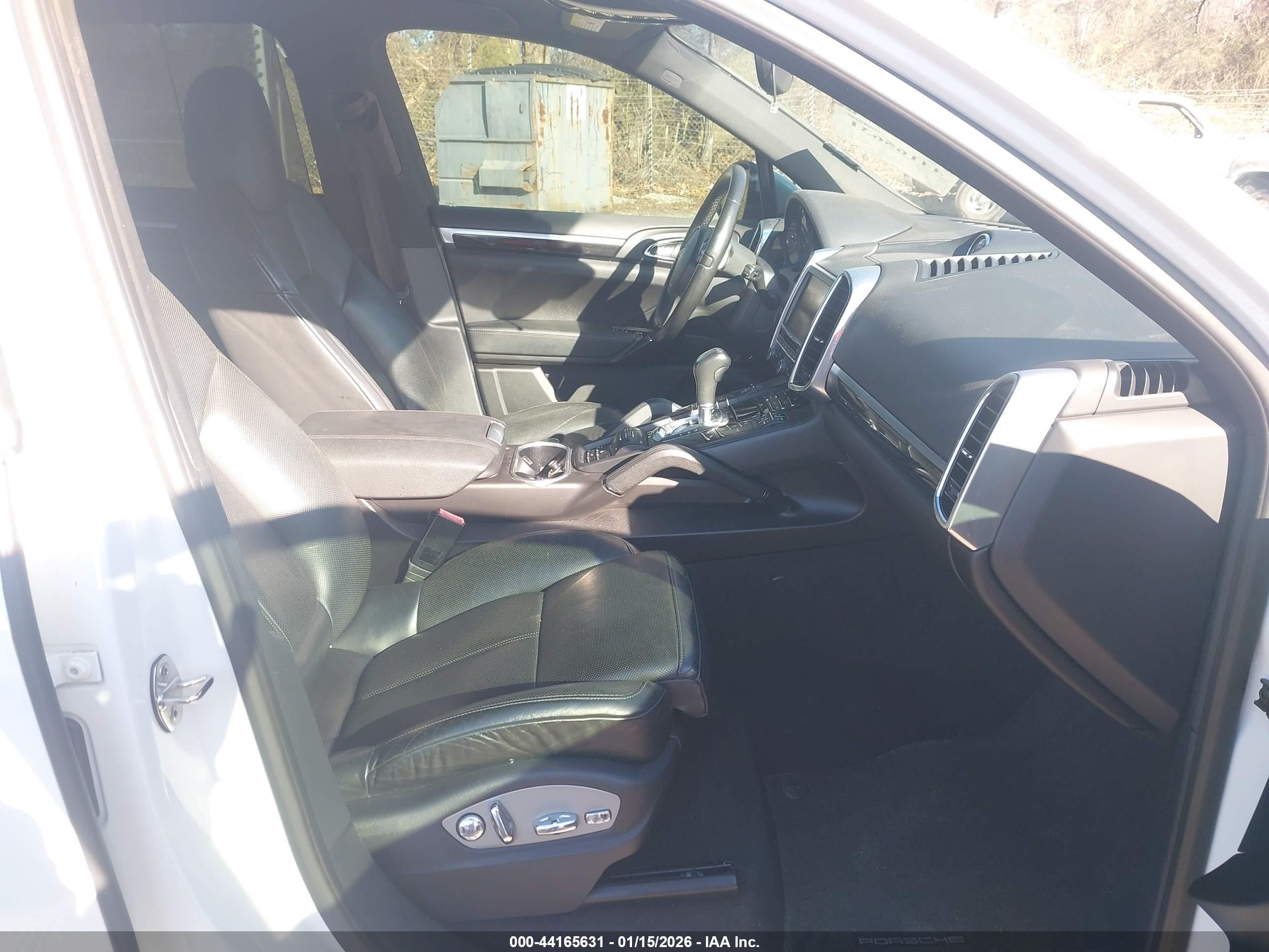 PORSCHE CAYENNE image 5