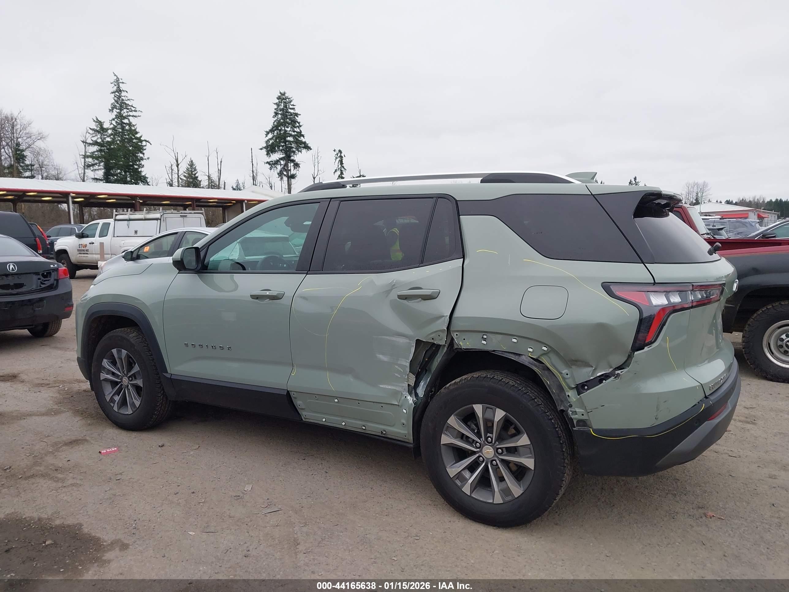 CHEVROLET EQUINOX image 6