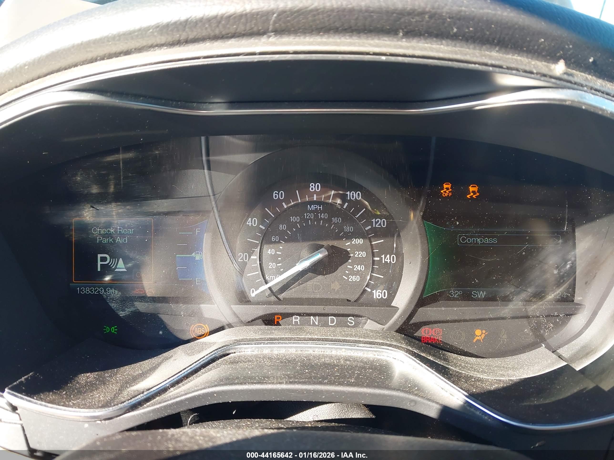 FORD FUSION image 7
