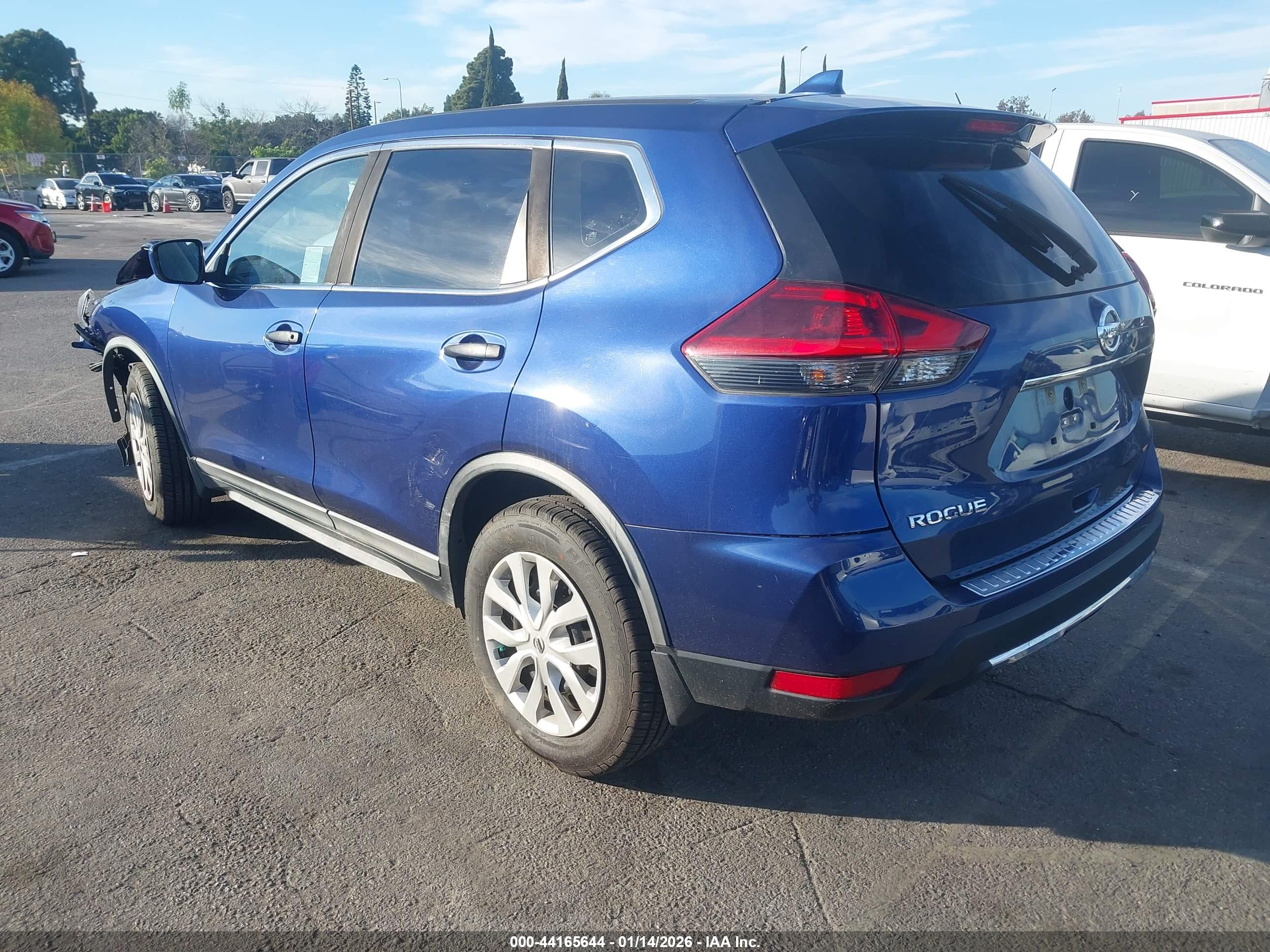 NISSAN ROGUE image 3