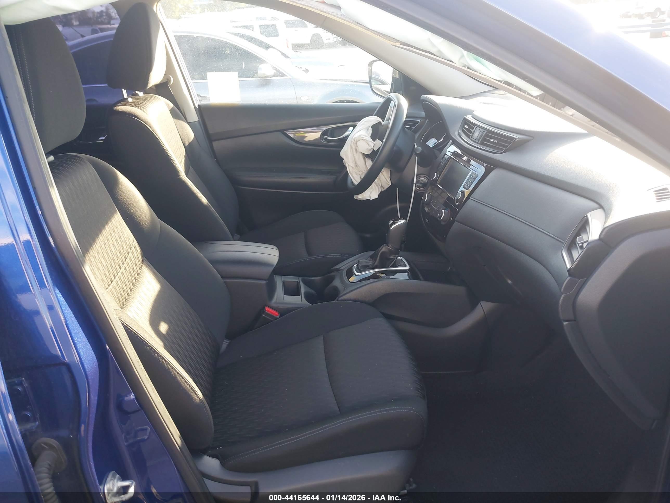 NISSAN ROGUE image 5