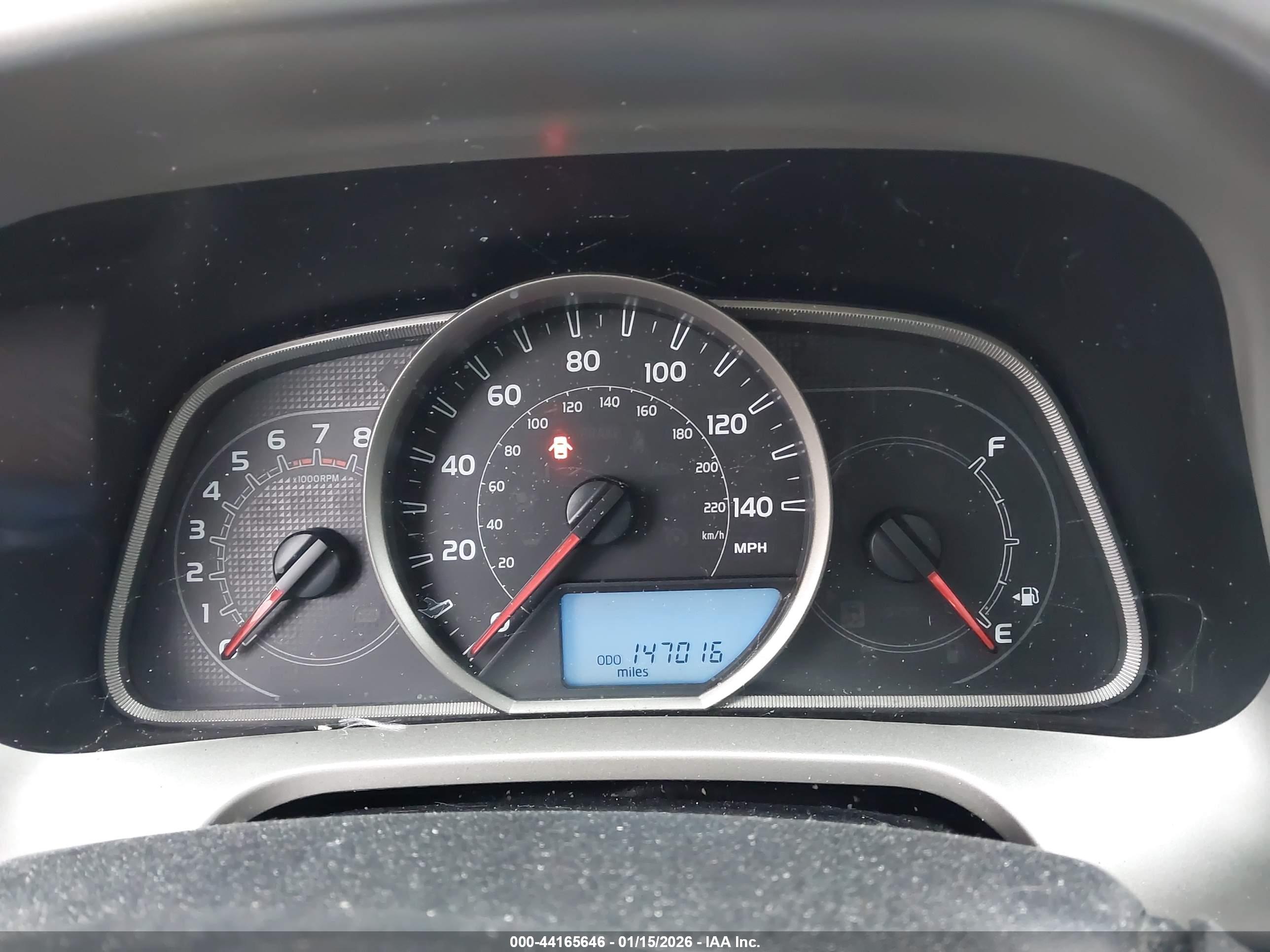 TOYOTA RAV4 image 7