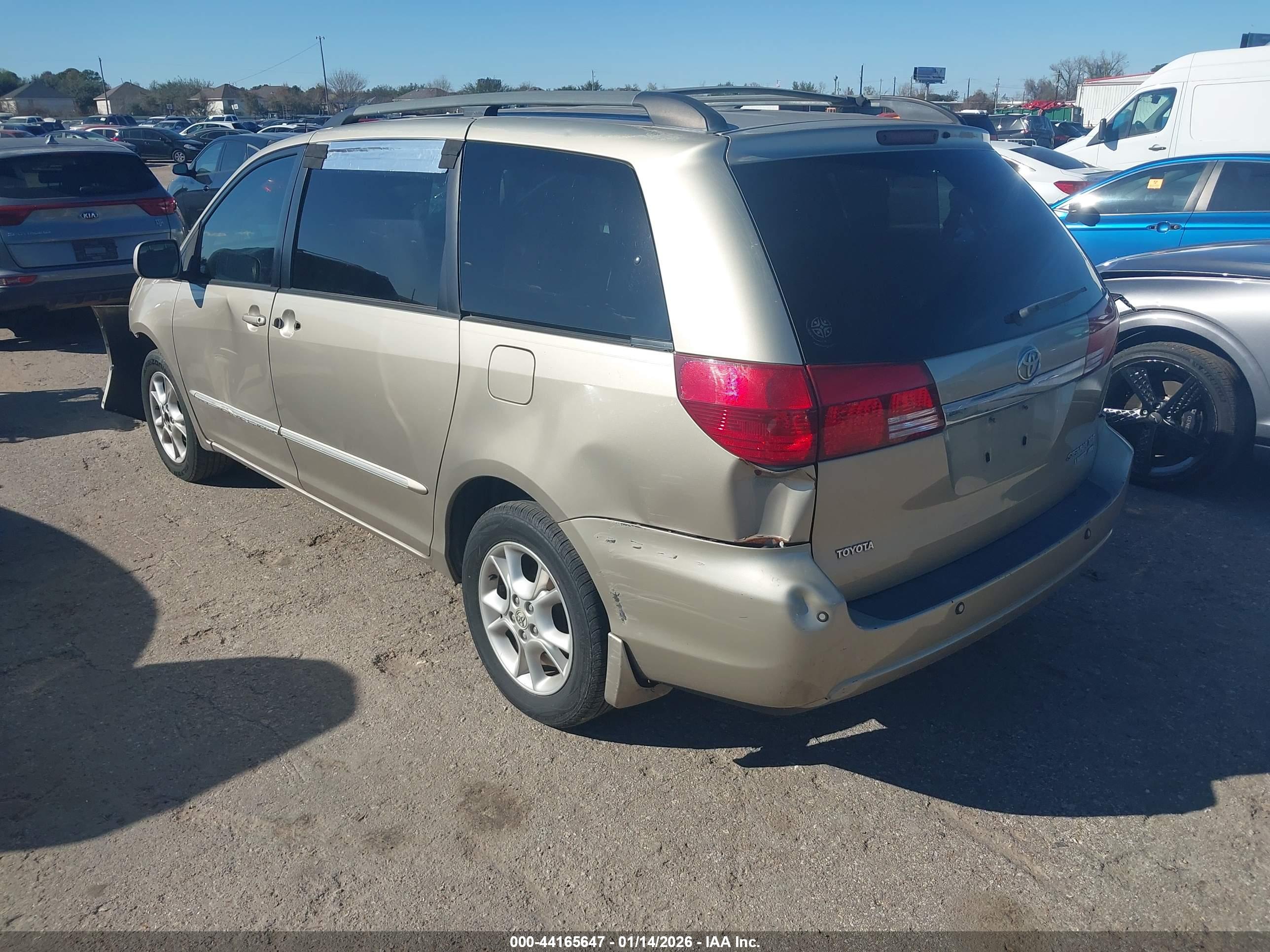 TOYOTA SIENNA image 3