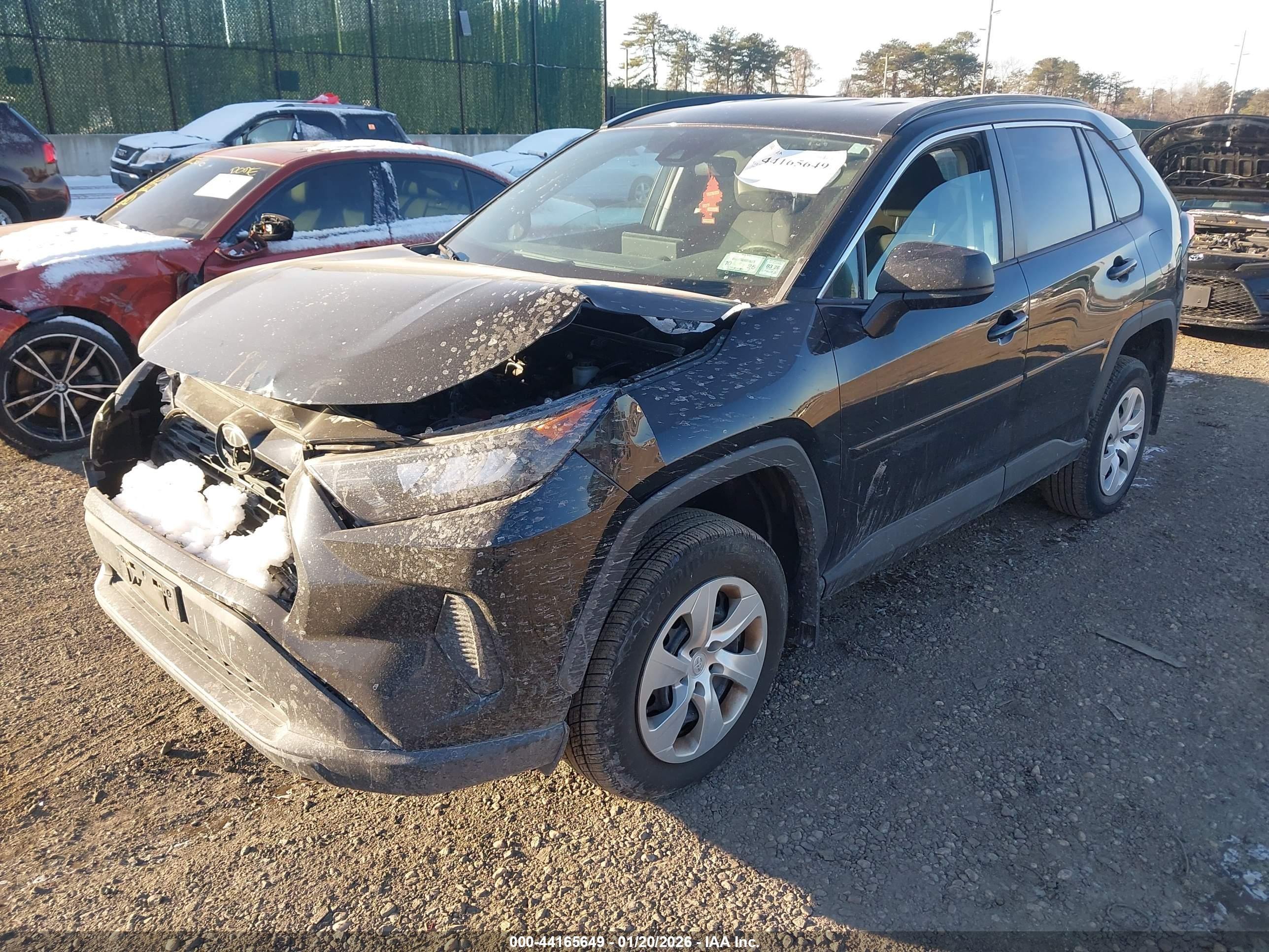 TOYOTA RAV4 image 2