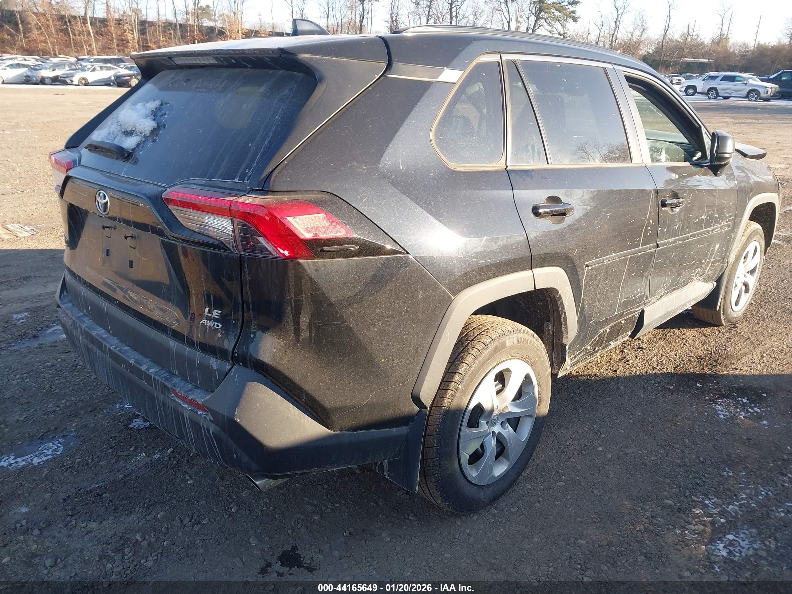 TOYOTA RAV4 image 4