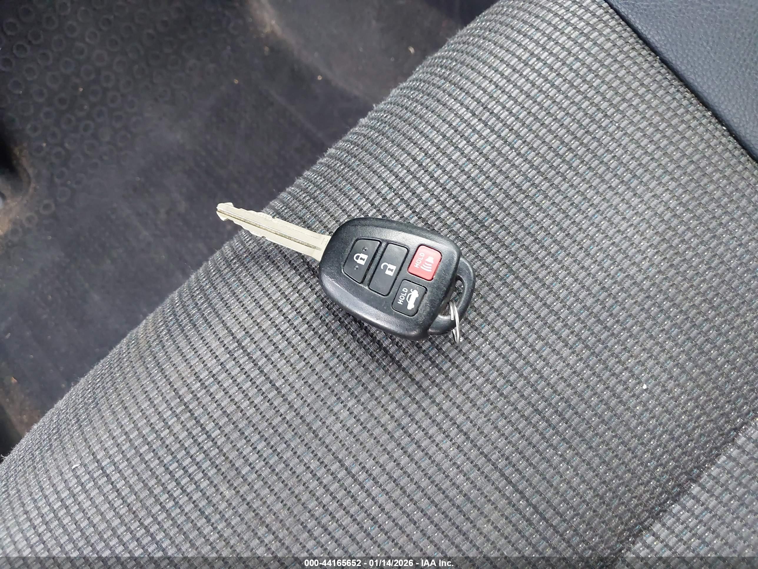 TOYOTA COROLLA image 11