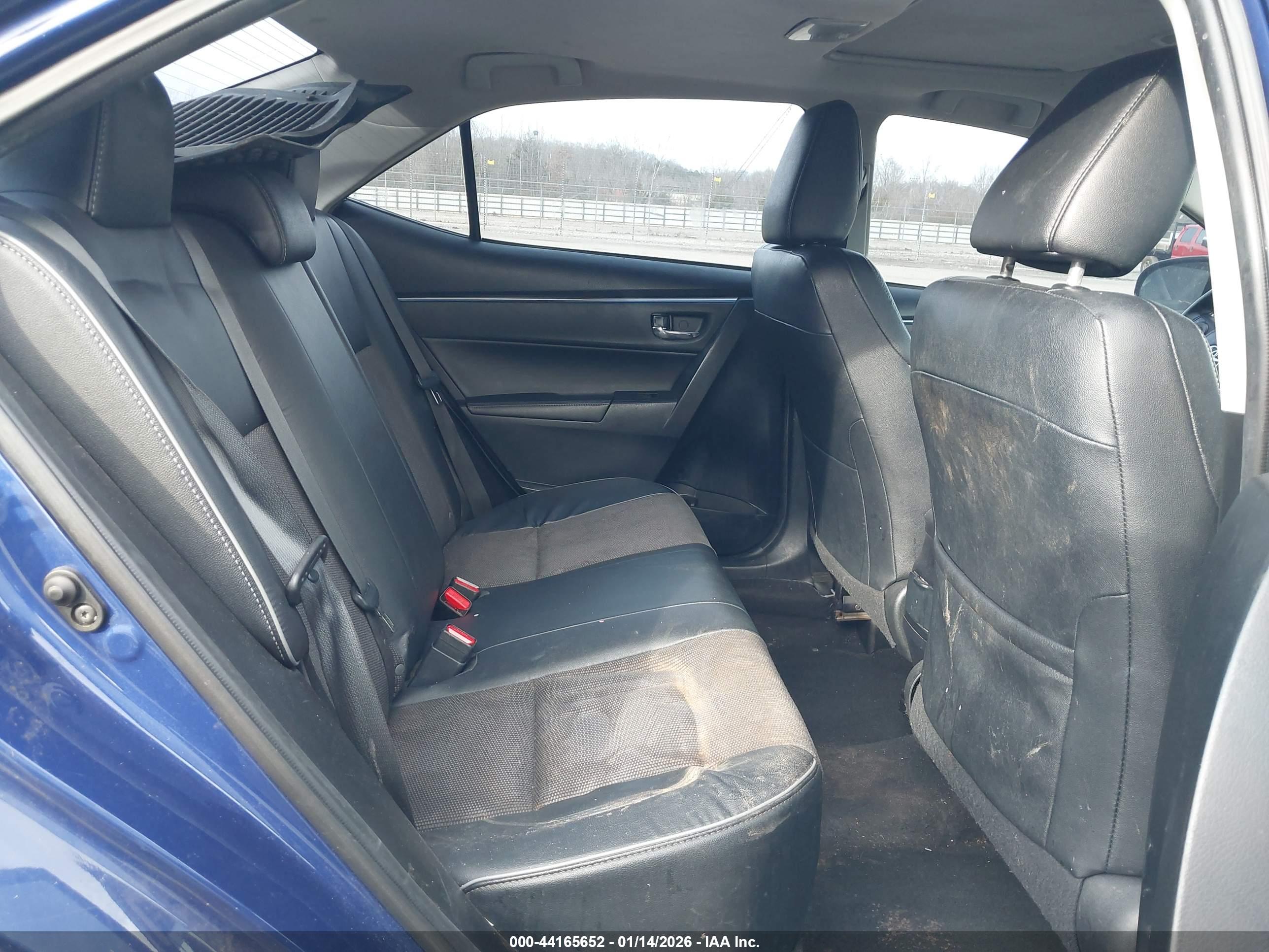 TOYOTA COROLLA image 8