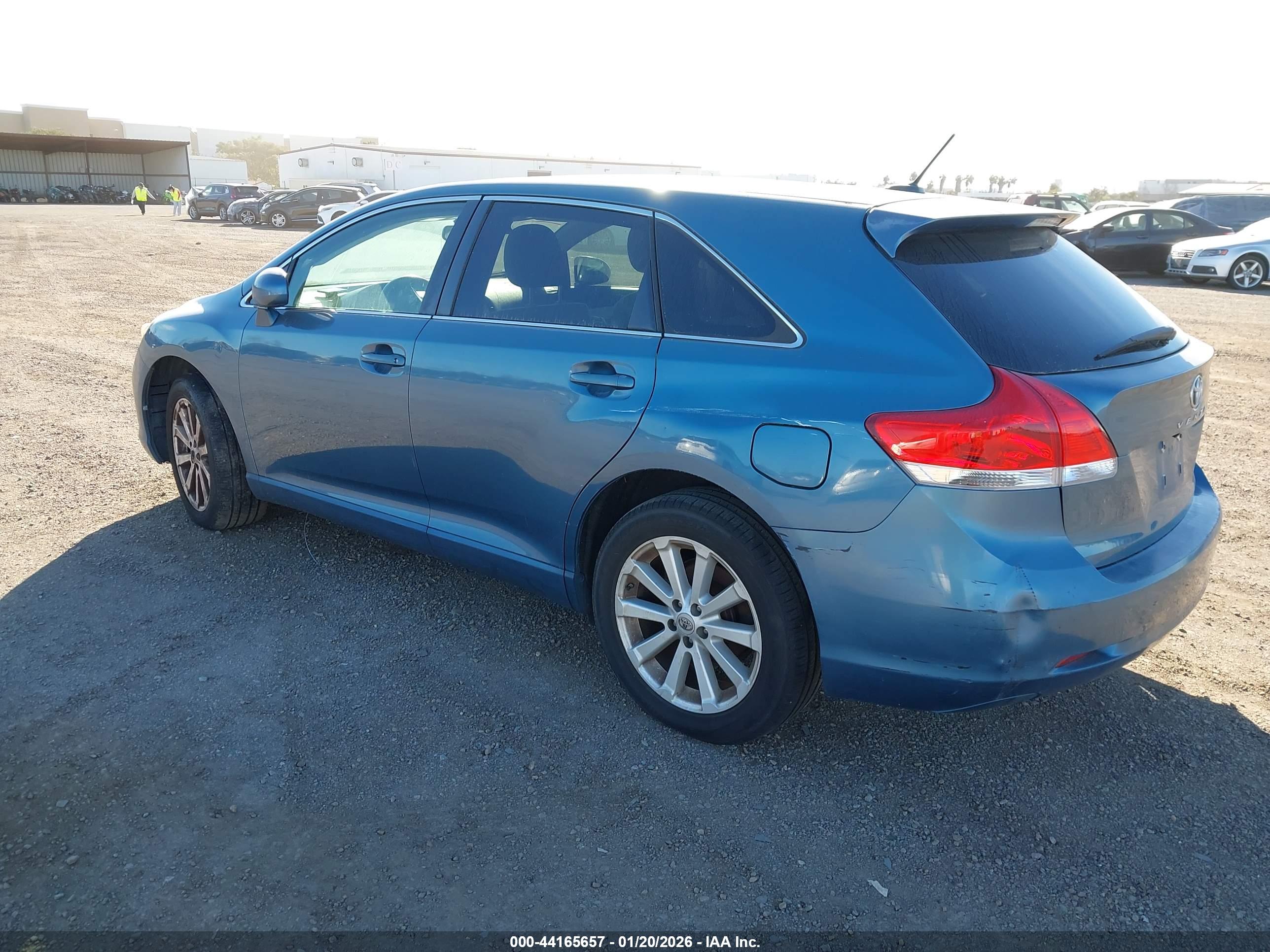 TOYOTA VENZA image 3