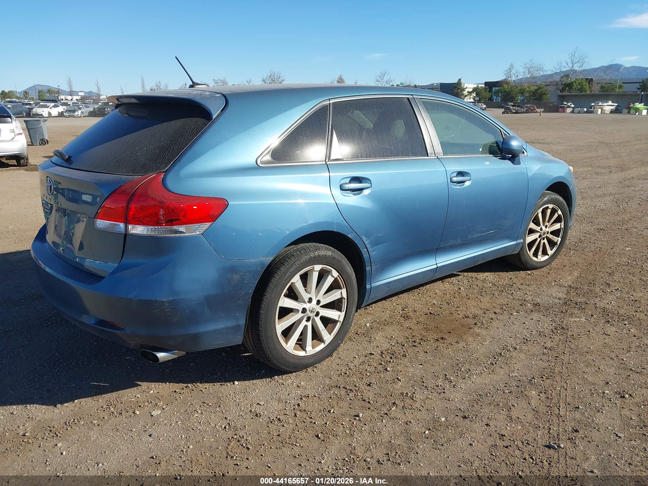 TOYOTA VENZA image 4