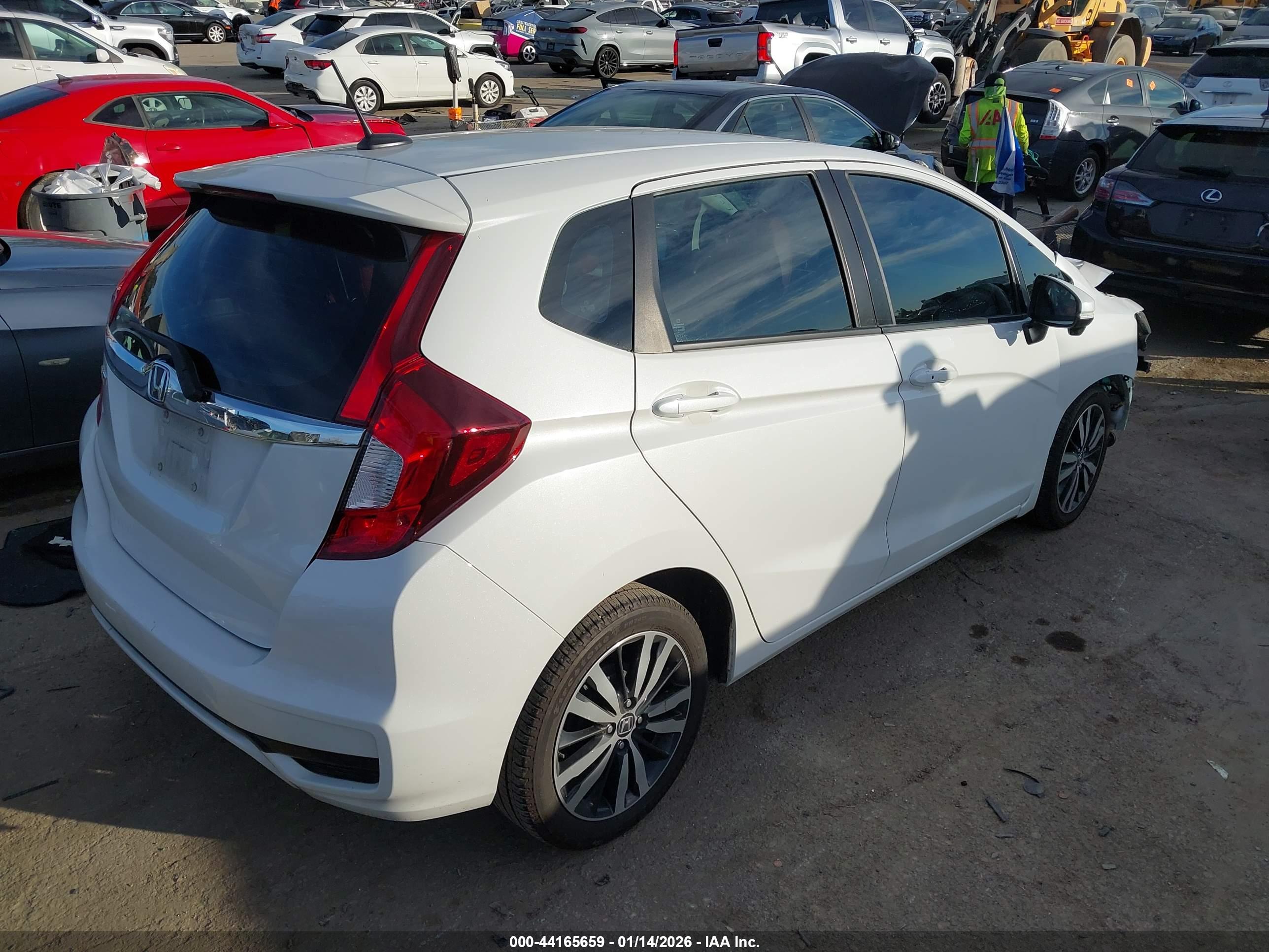 HONDA FIT image 4