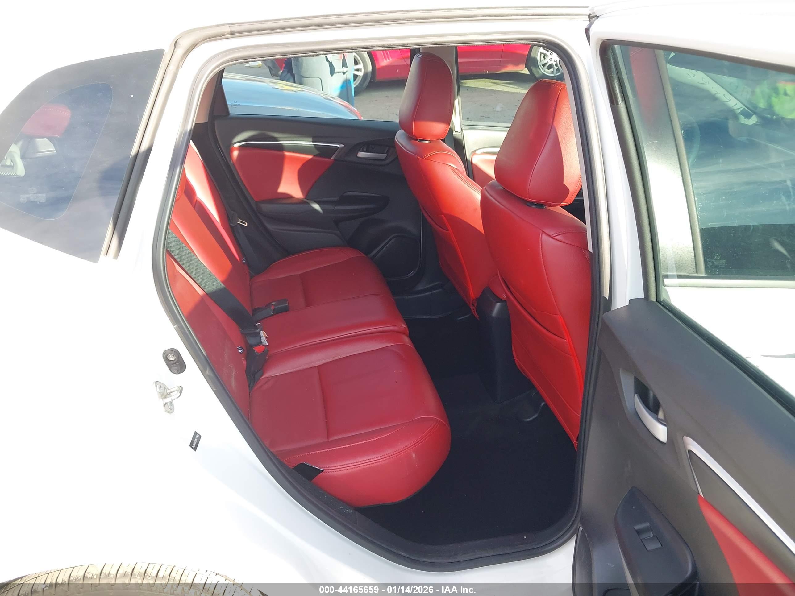 HONDA FIT image 8