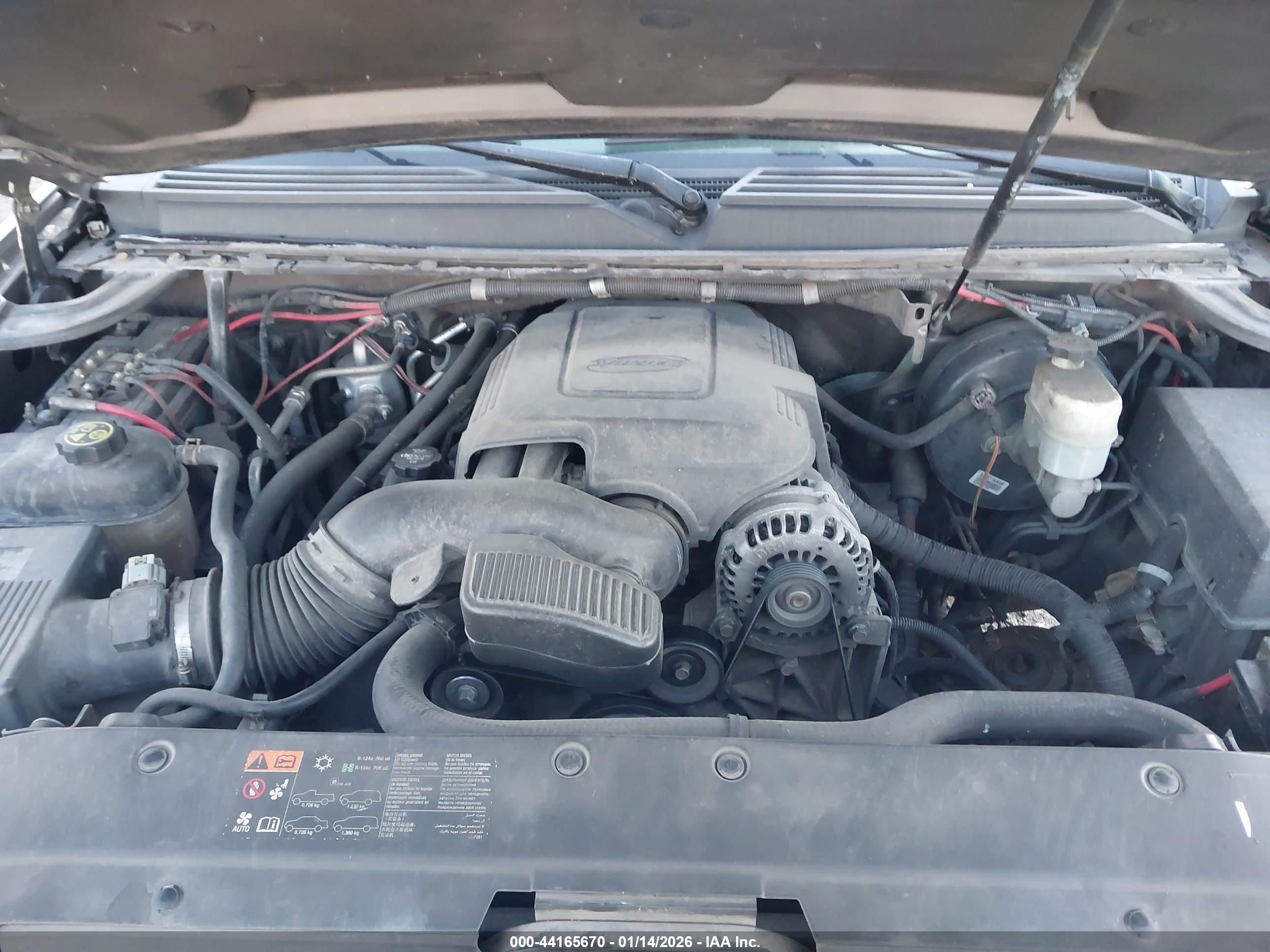 CHEVROLET TAHOE image 10