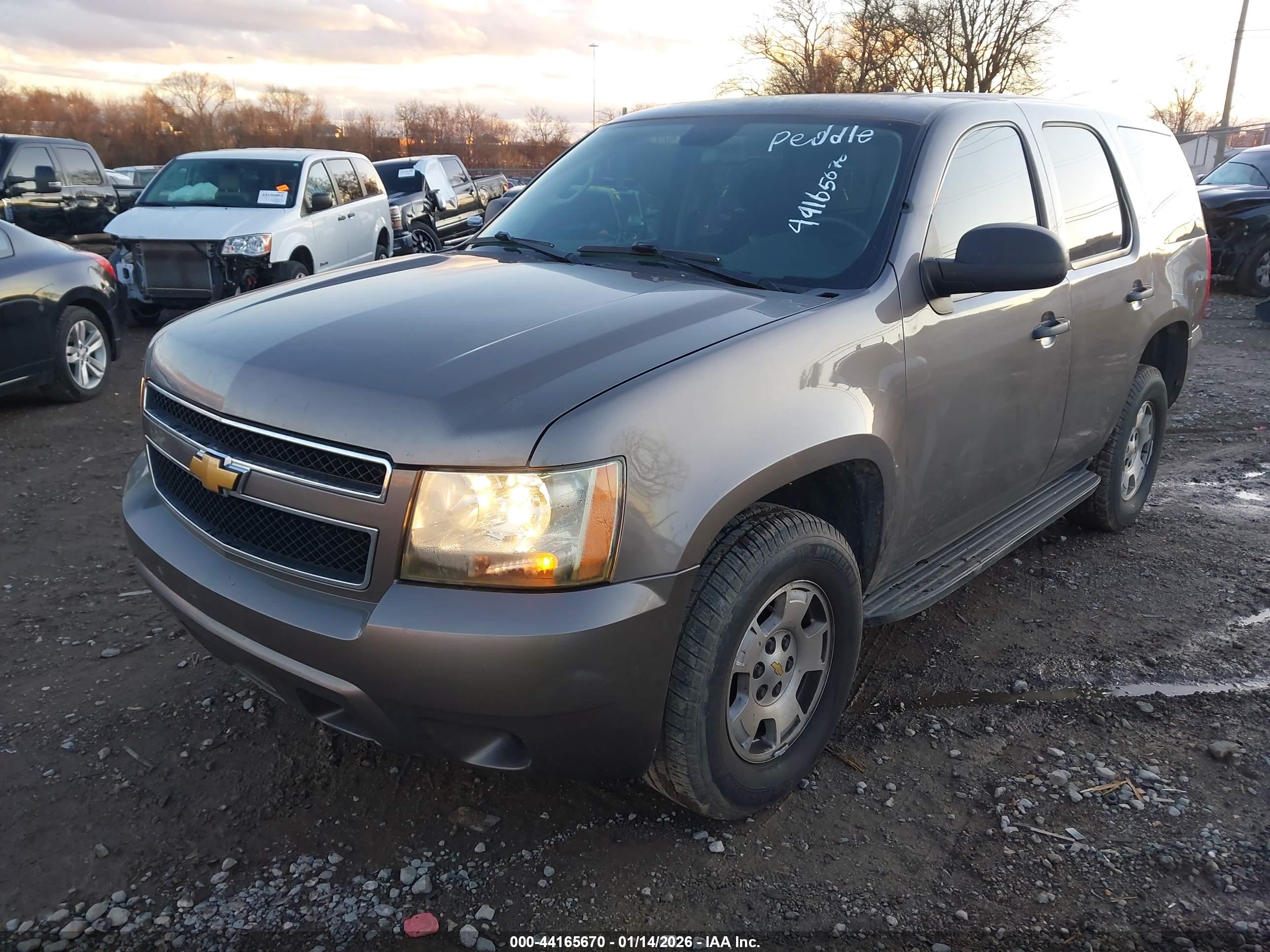 CHEVROLET TAHOE image 6