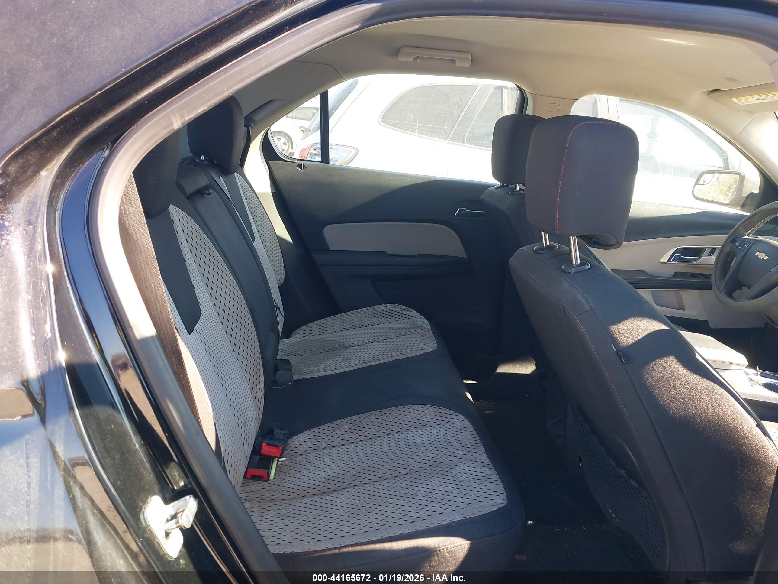 CHEVROLET EQUINOX image 8