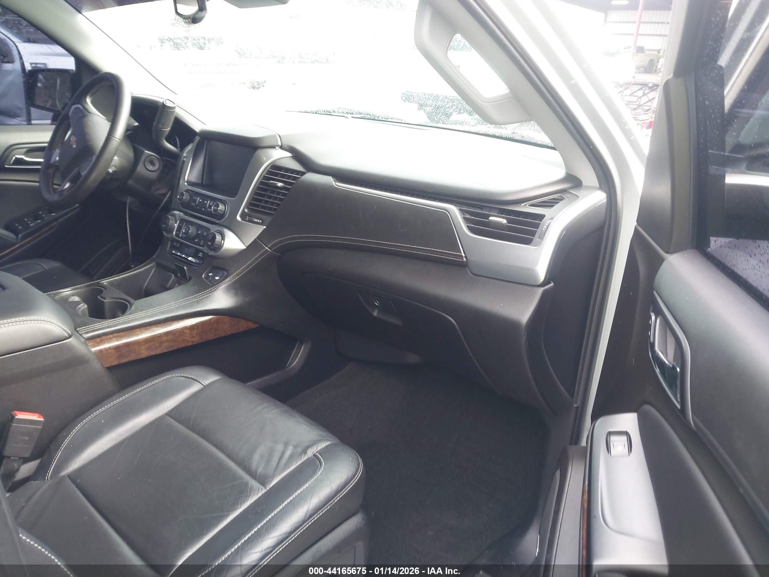 CHEVROLET TAHOE image 5
