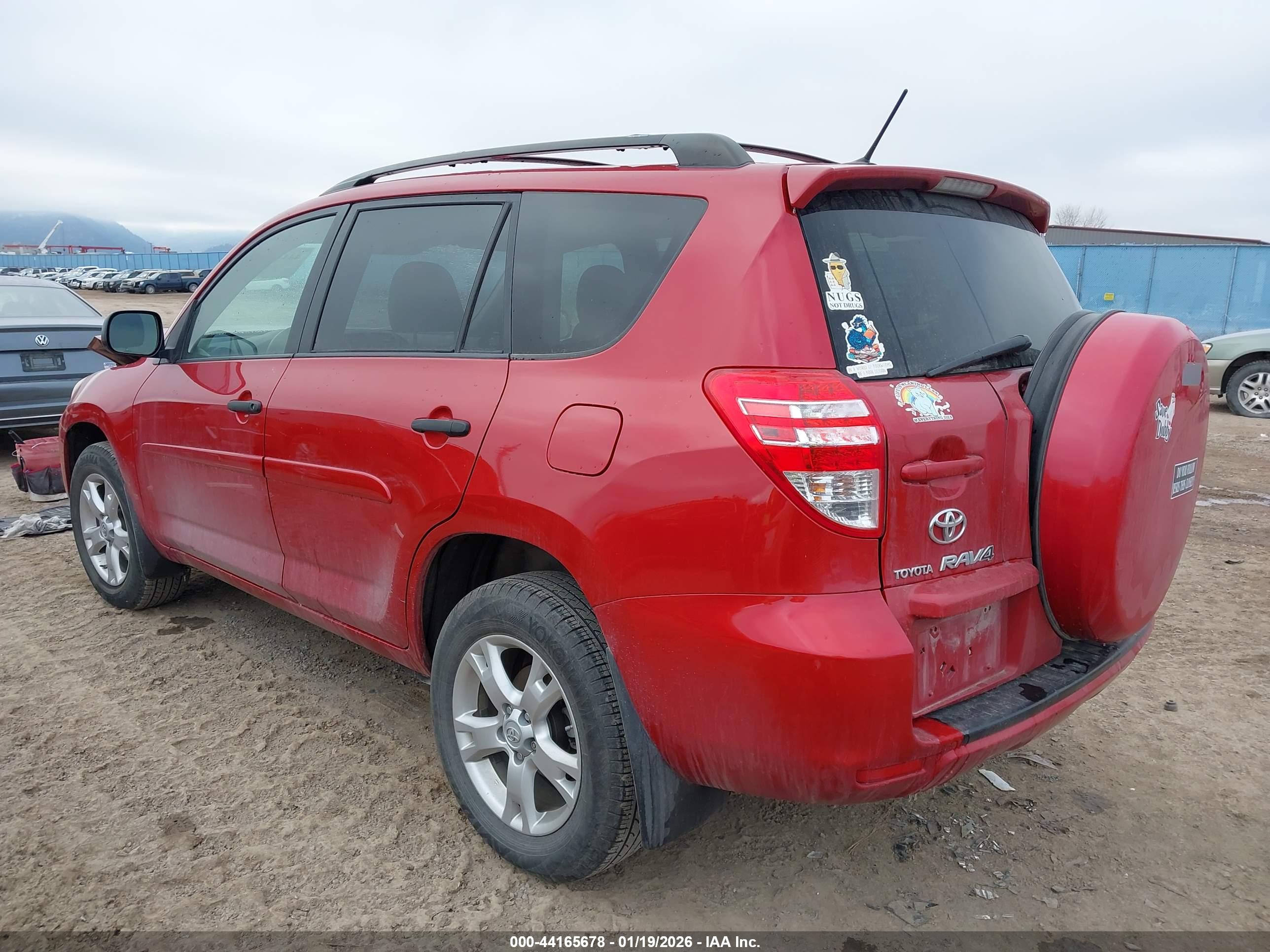 TOYOTA RAV4 image 3