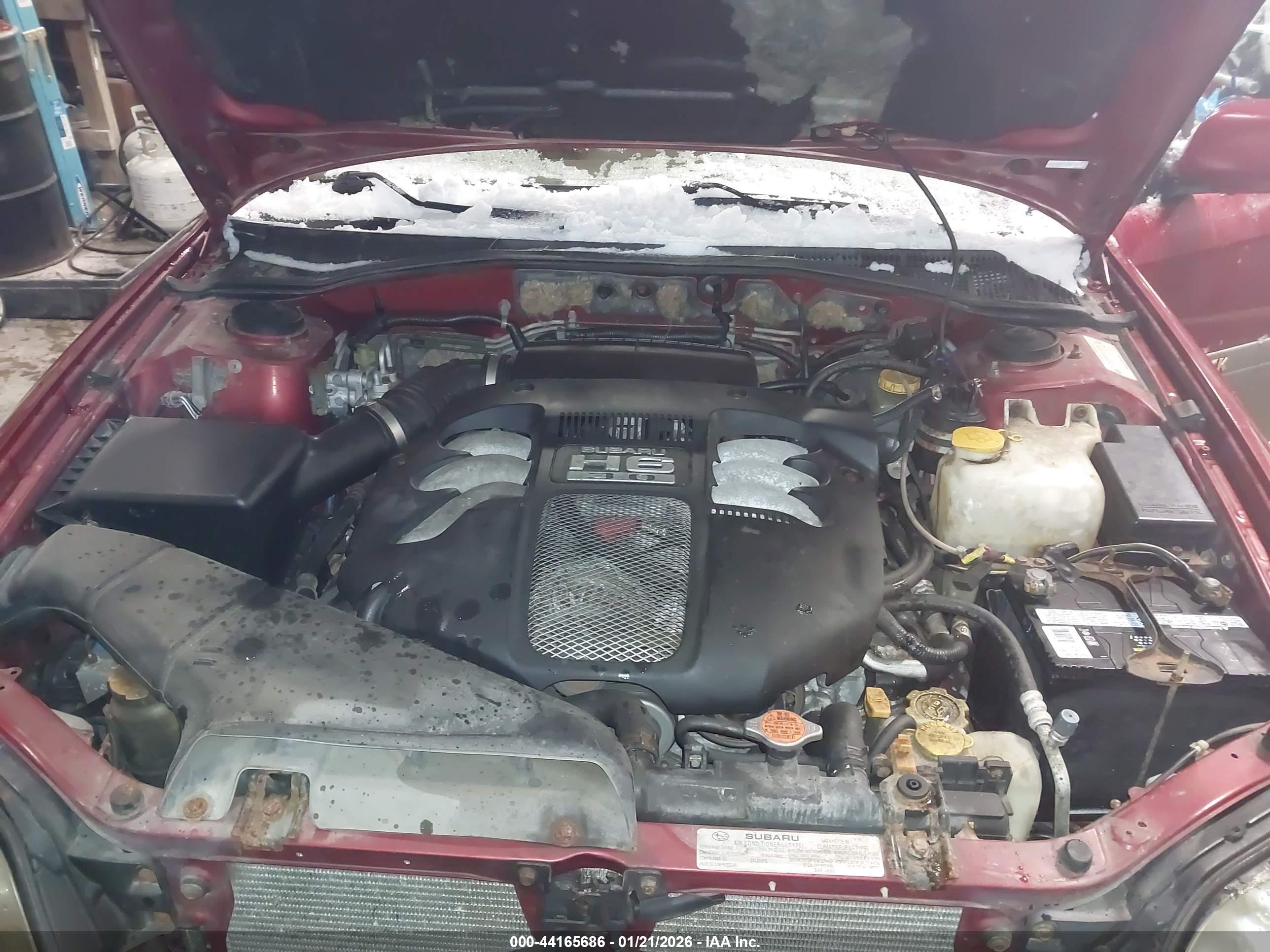 SUBARU OUTBACK image 10