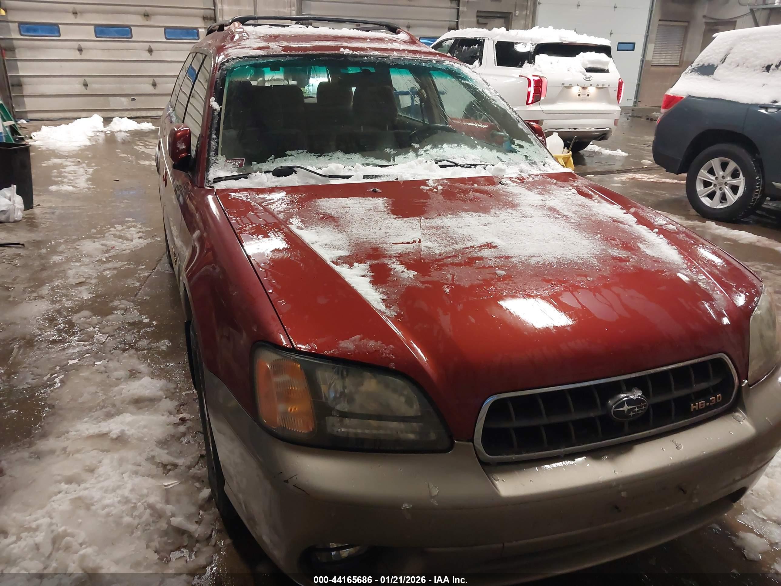 SUBARU OUTBACK image 6