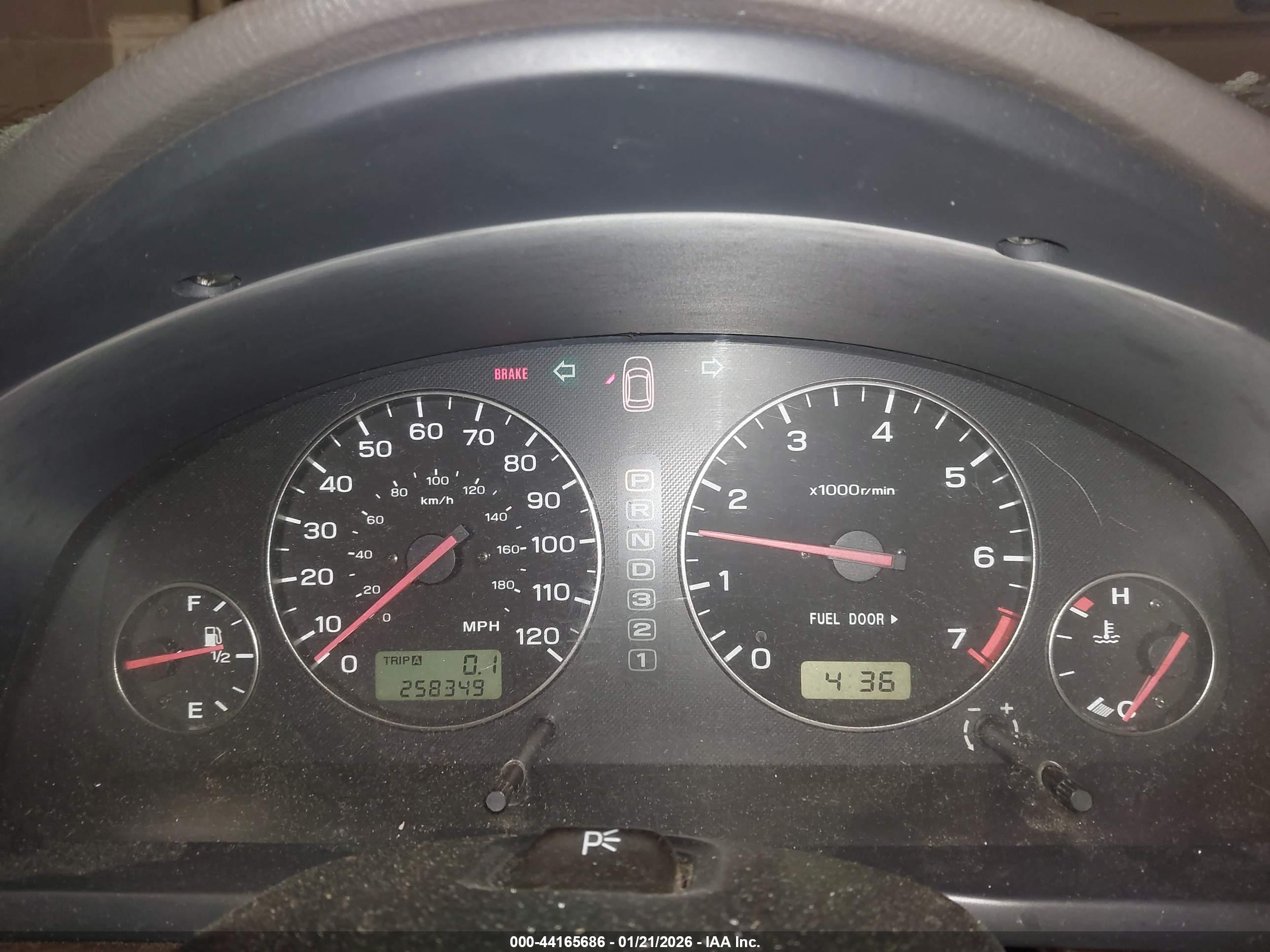 SUBARU OUTBACK image 7