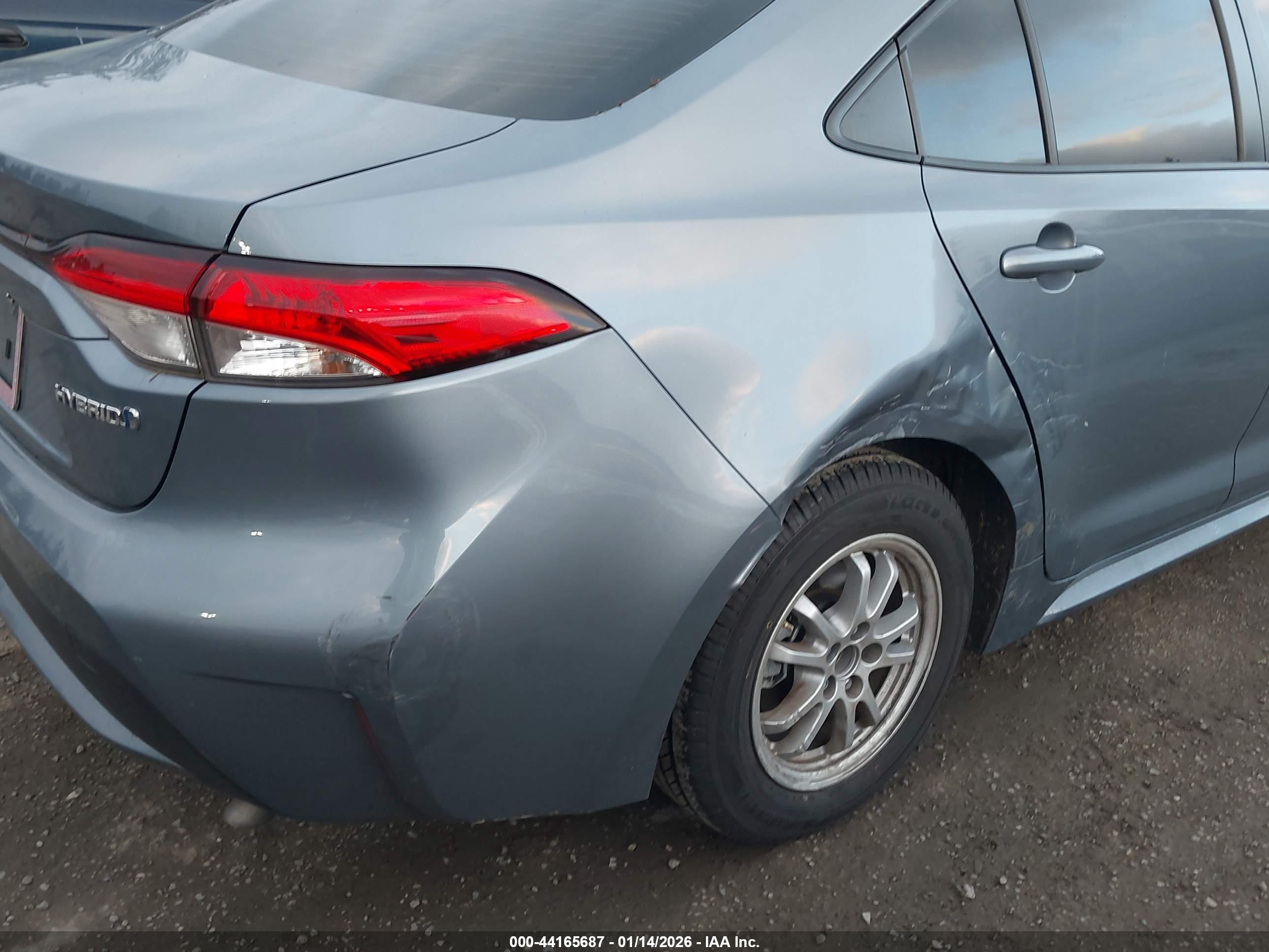TOYOTA COROLLA image 6