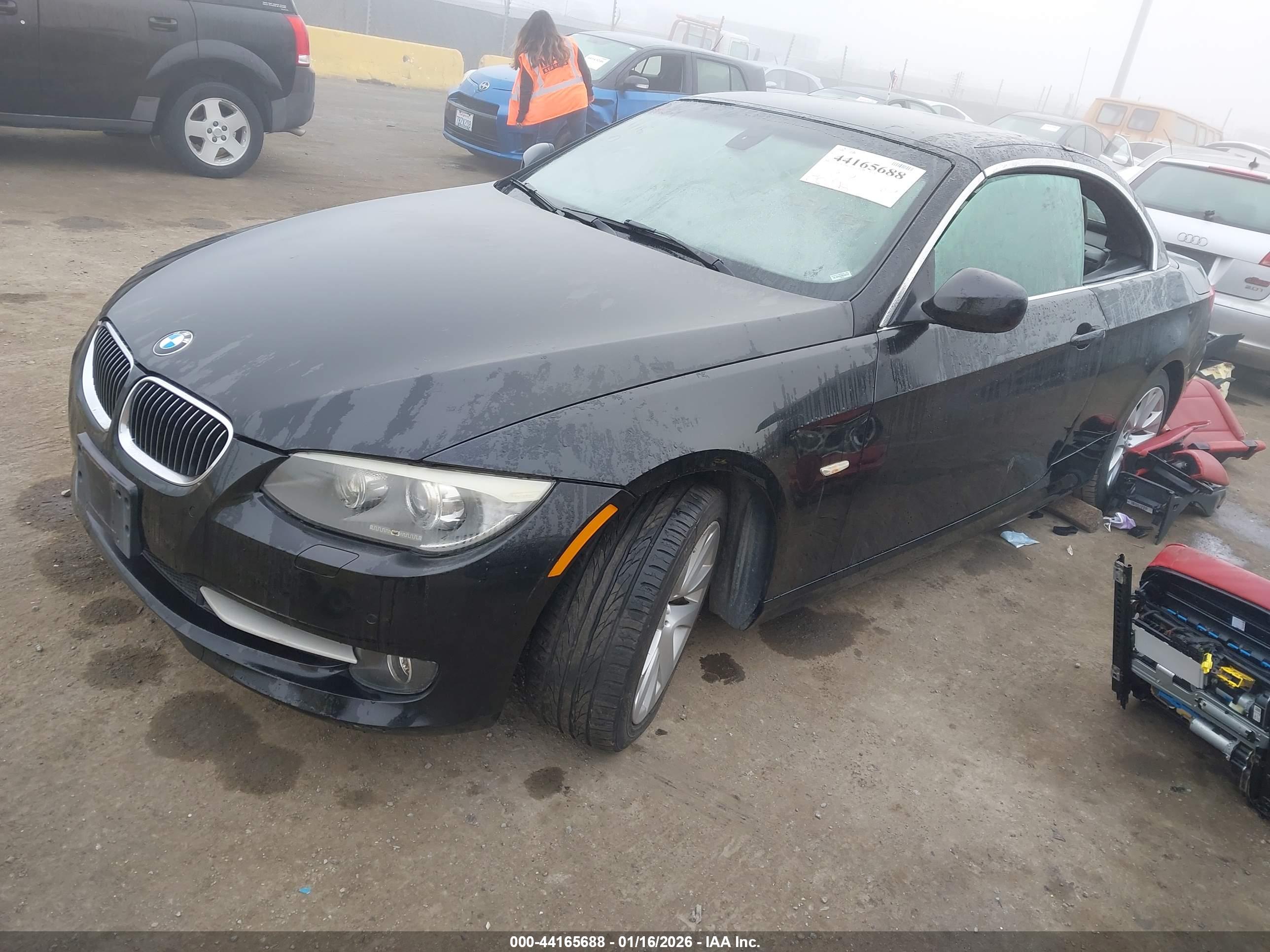 BMW 328I image 2