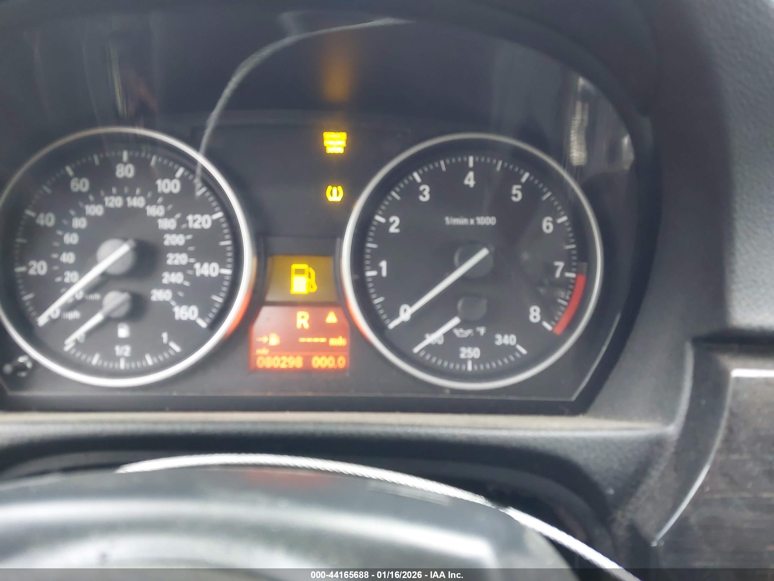 BMW 328I image 7