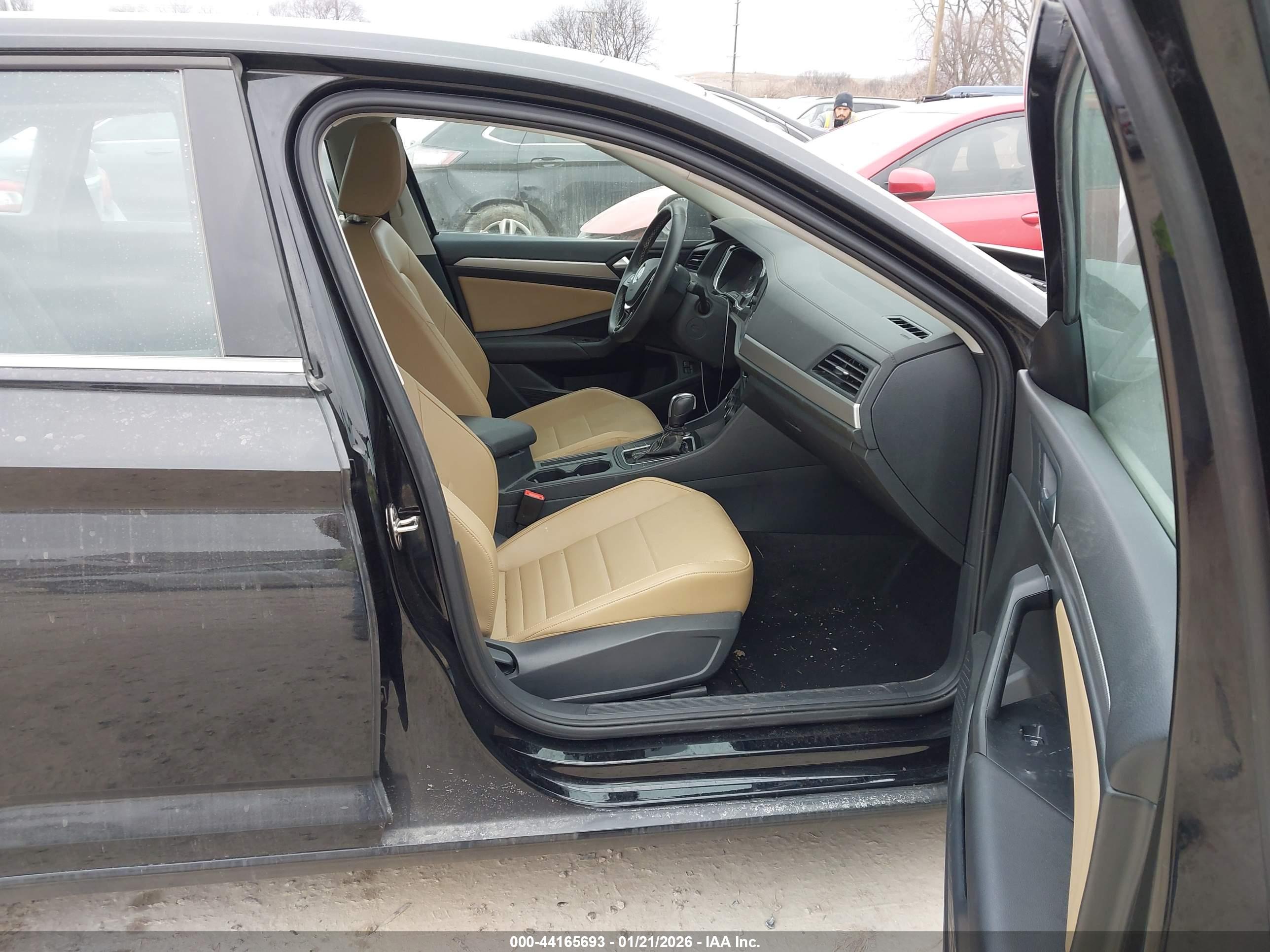 VOLKSWAGEN JETTA image 5