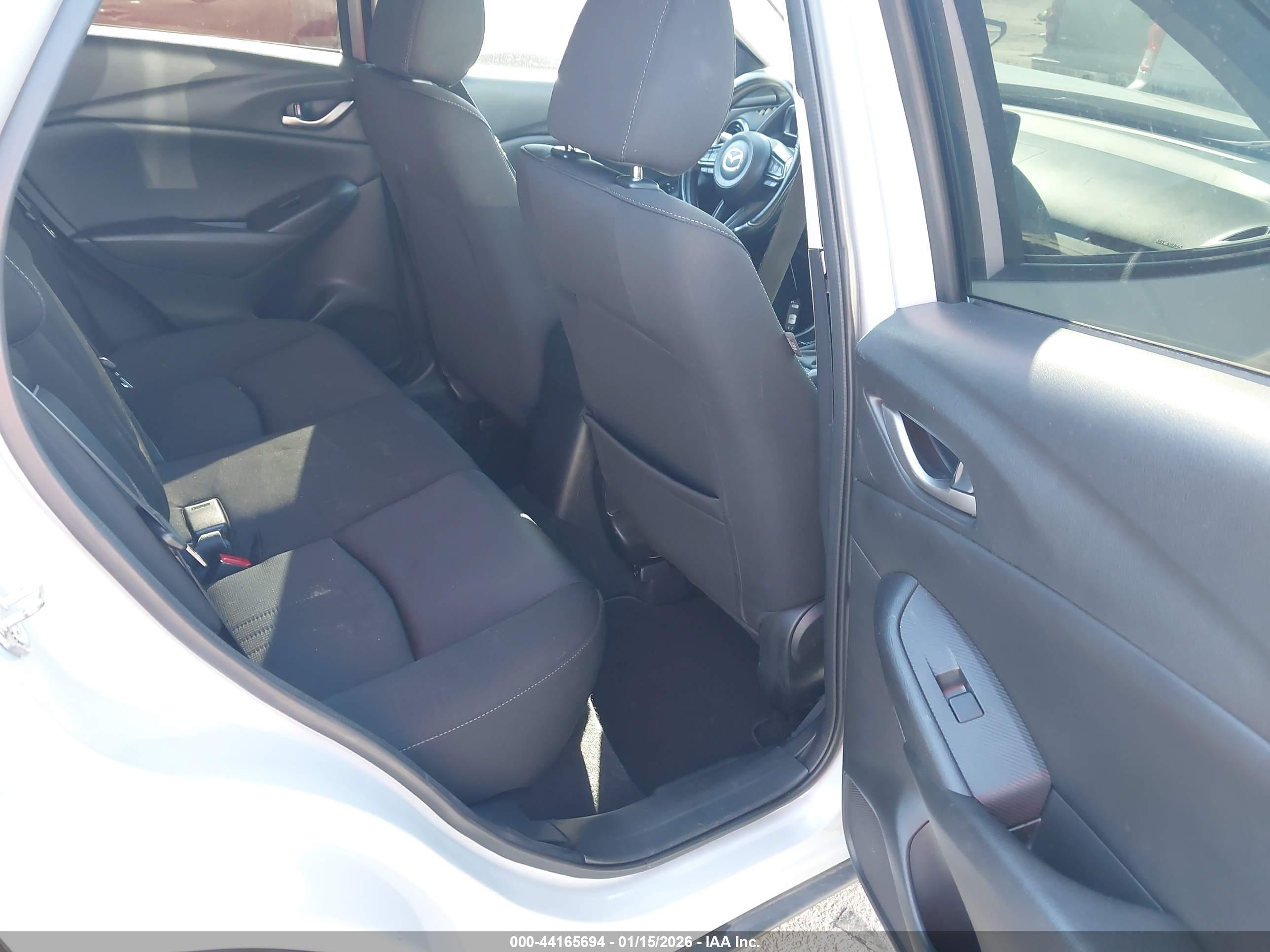 MAZDA CX-3 image 8