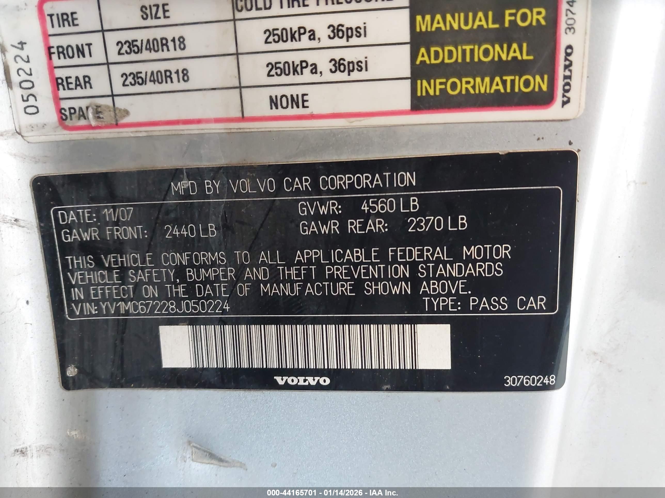 VOLVO C70 image 9