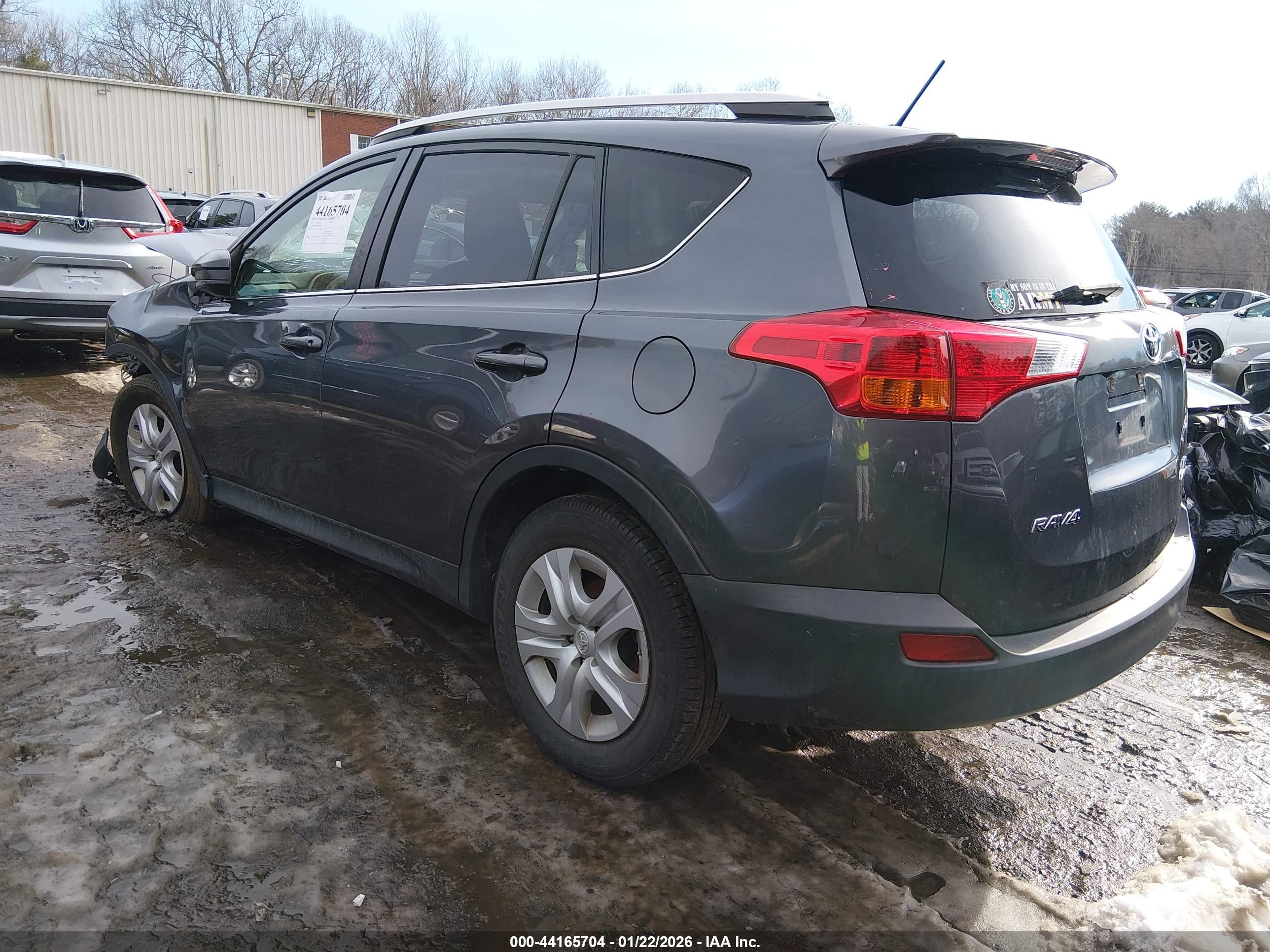TOYOTA RAV4 image 3