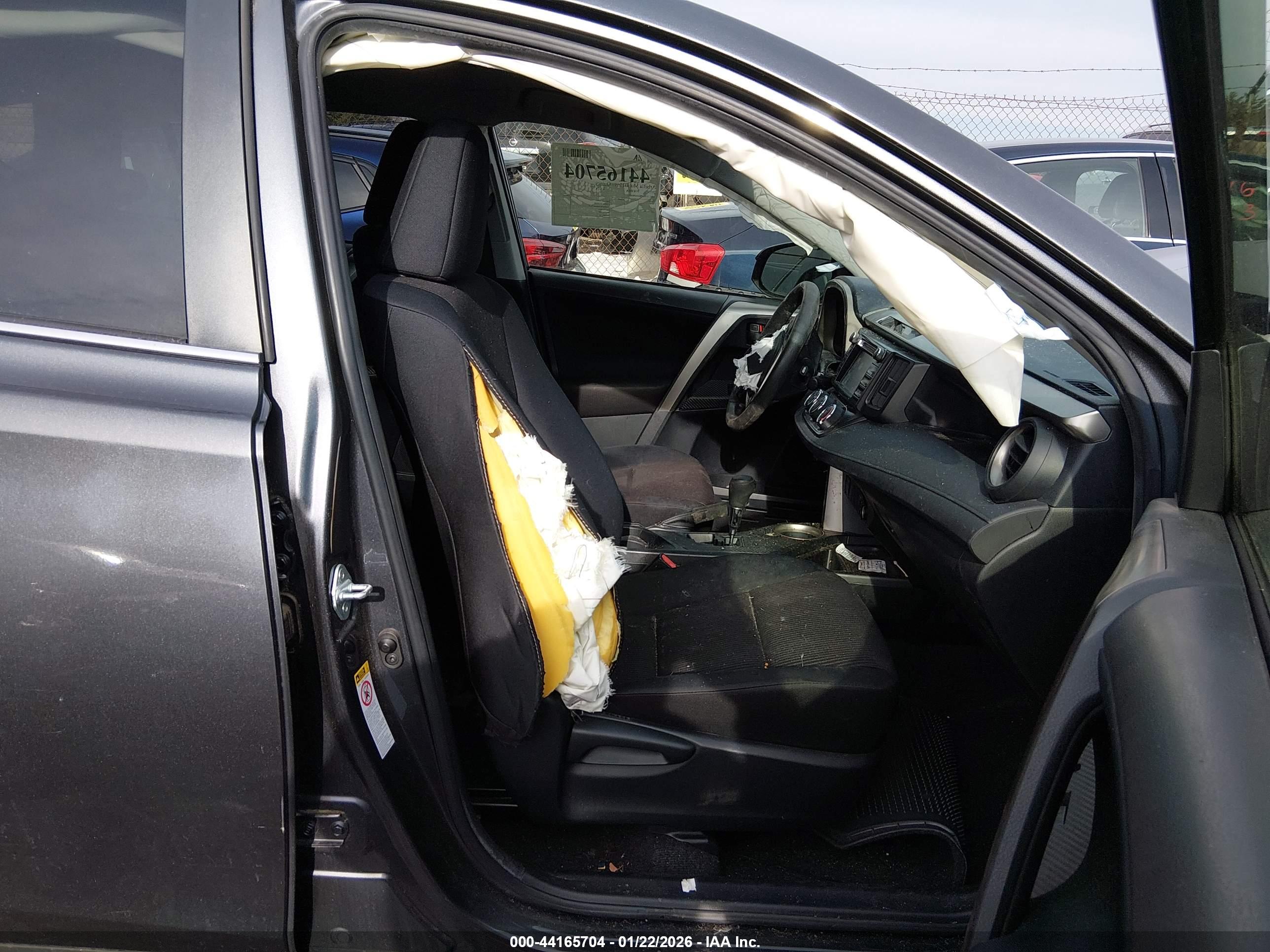 TOYOTA RAV4 image 5