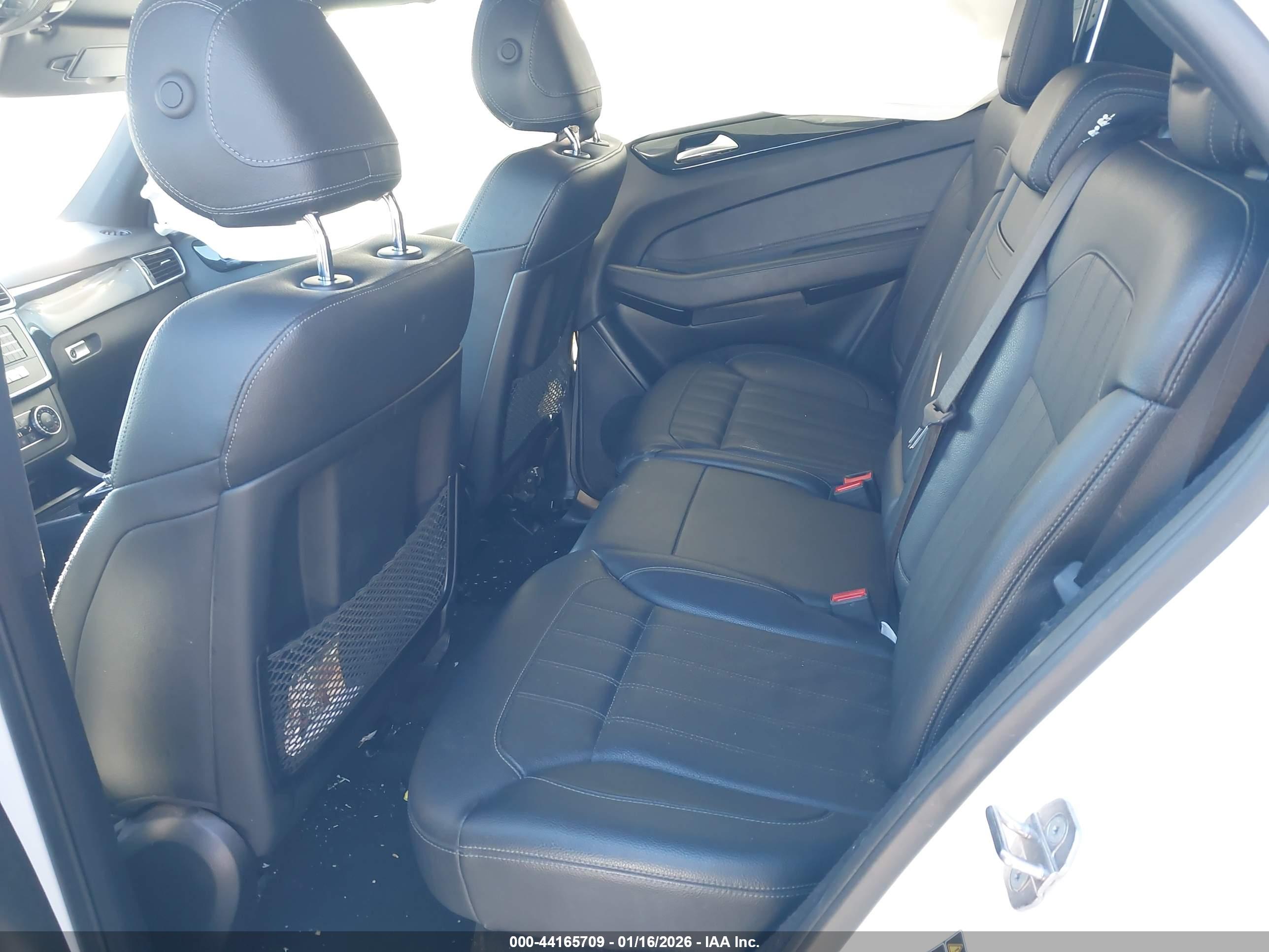MERCEDES-BENZ GLE image 8