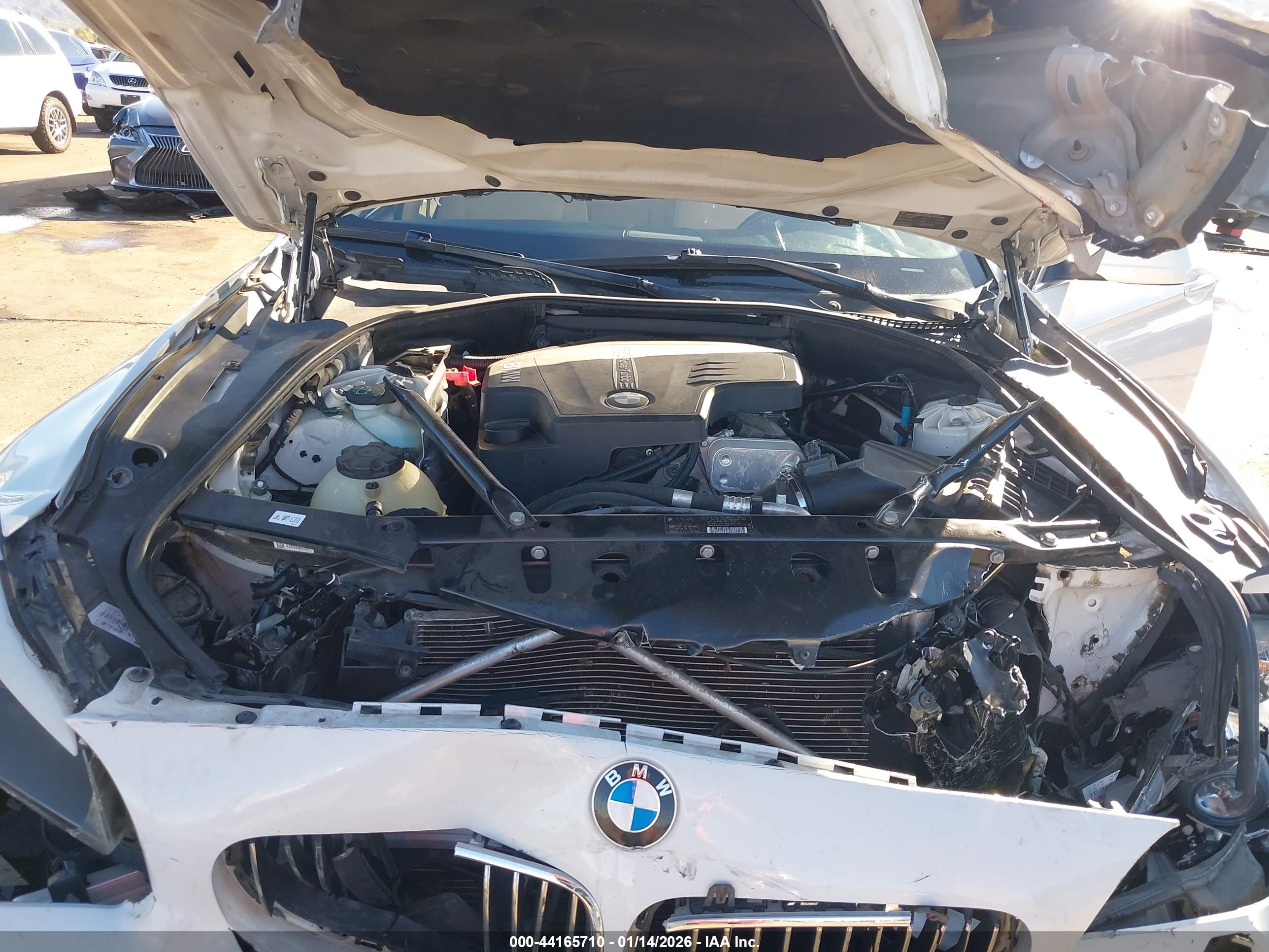 BMW 528I image 10