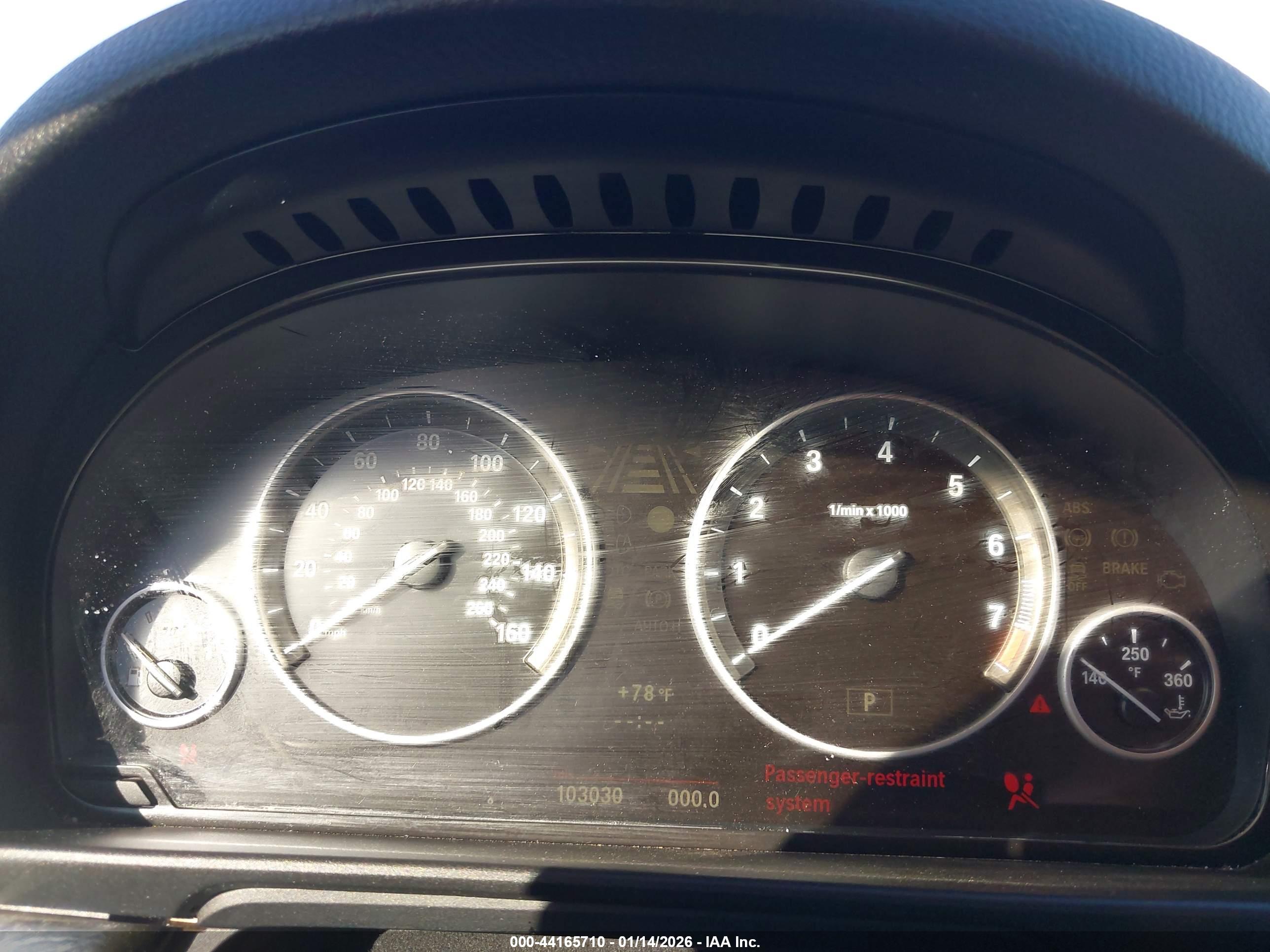 BMW 528I image 7
