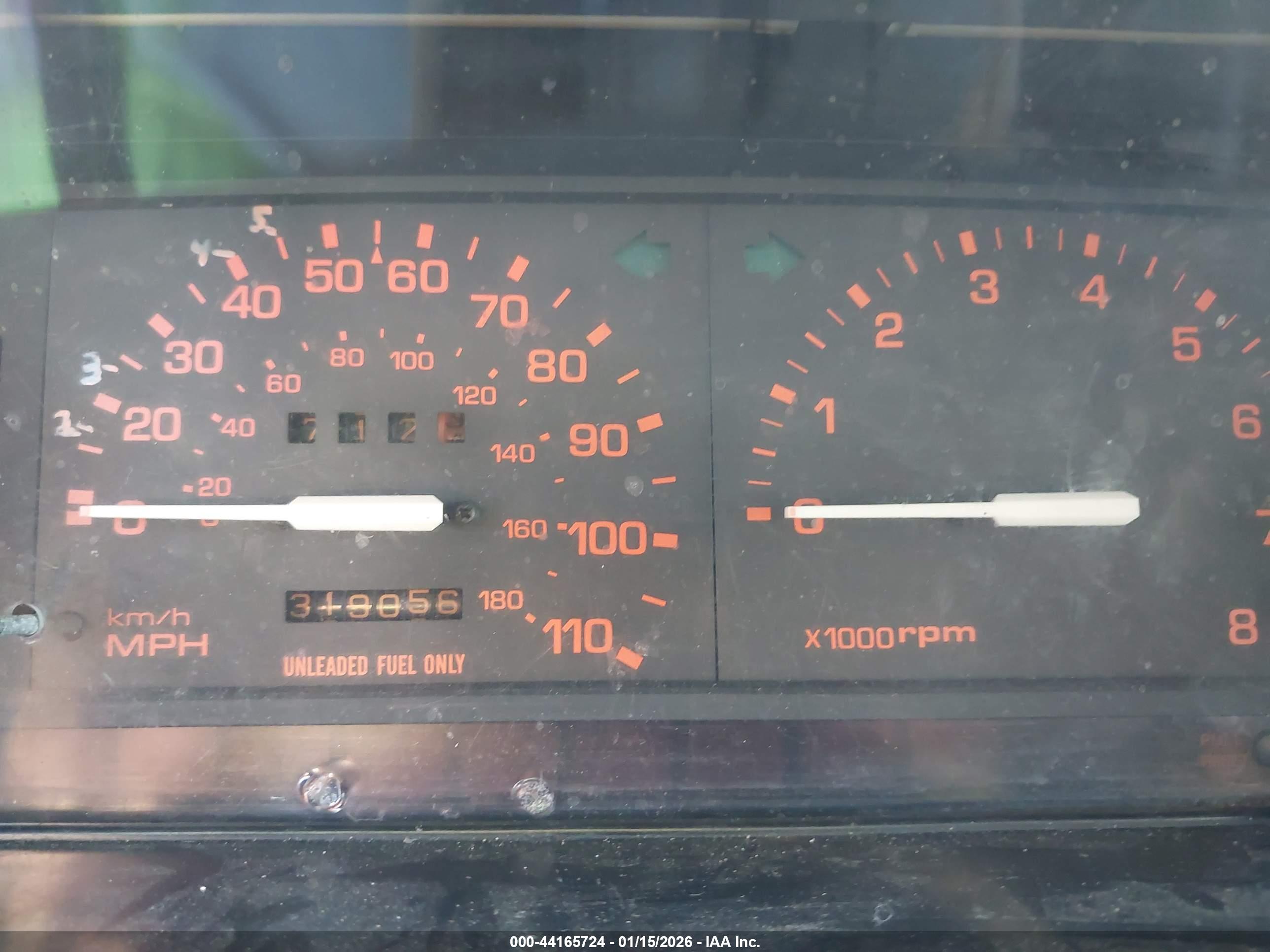MAZDA B2200 image 7