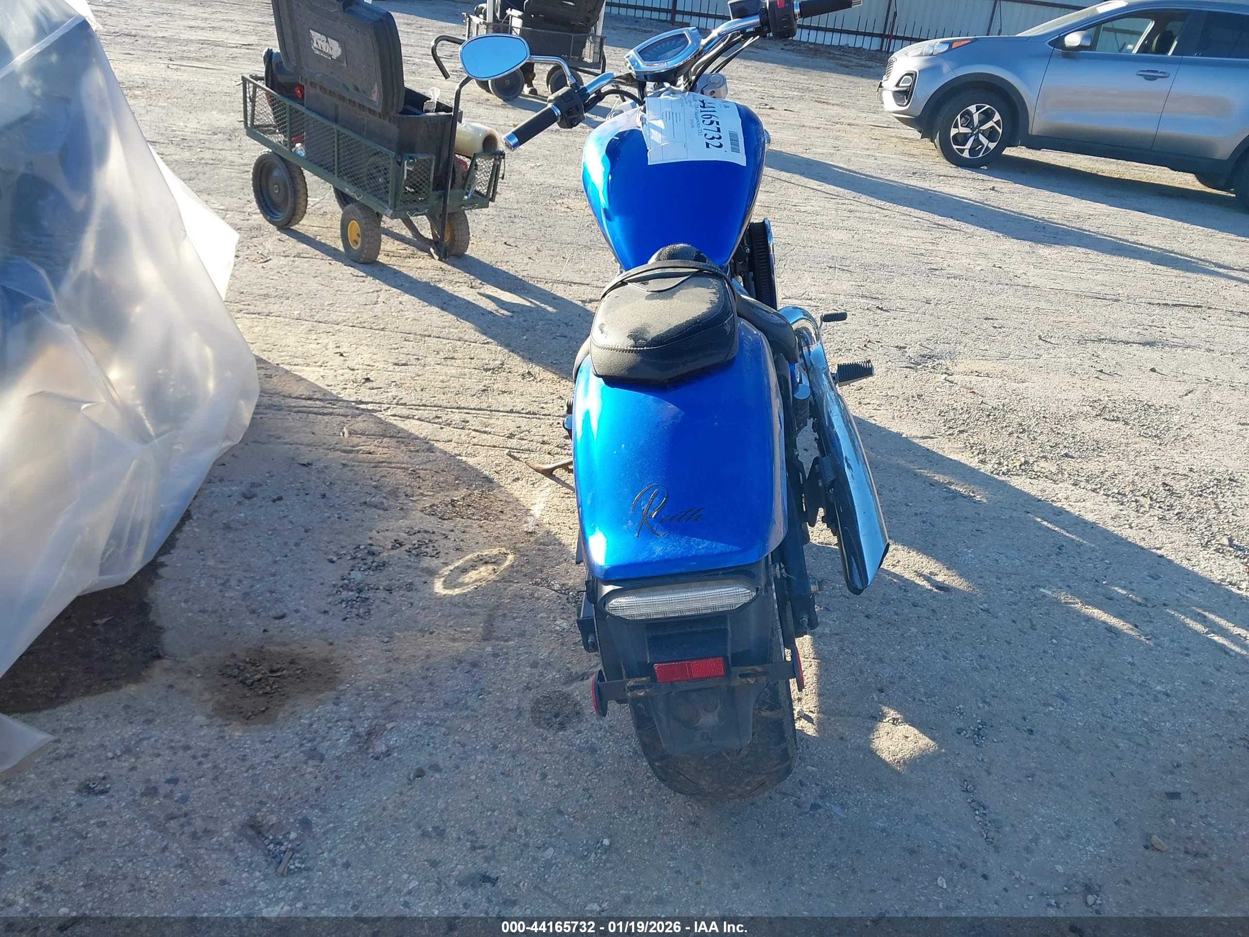 YAMAHA XVS1300 image 6