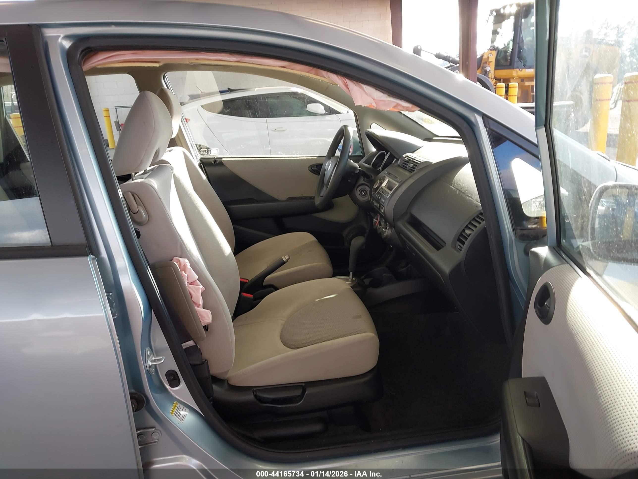HONDA FIT image 5