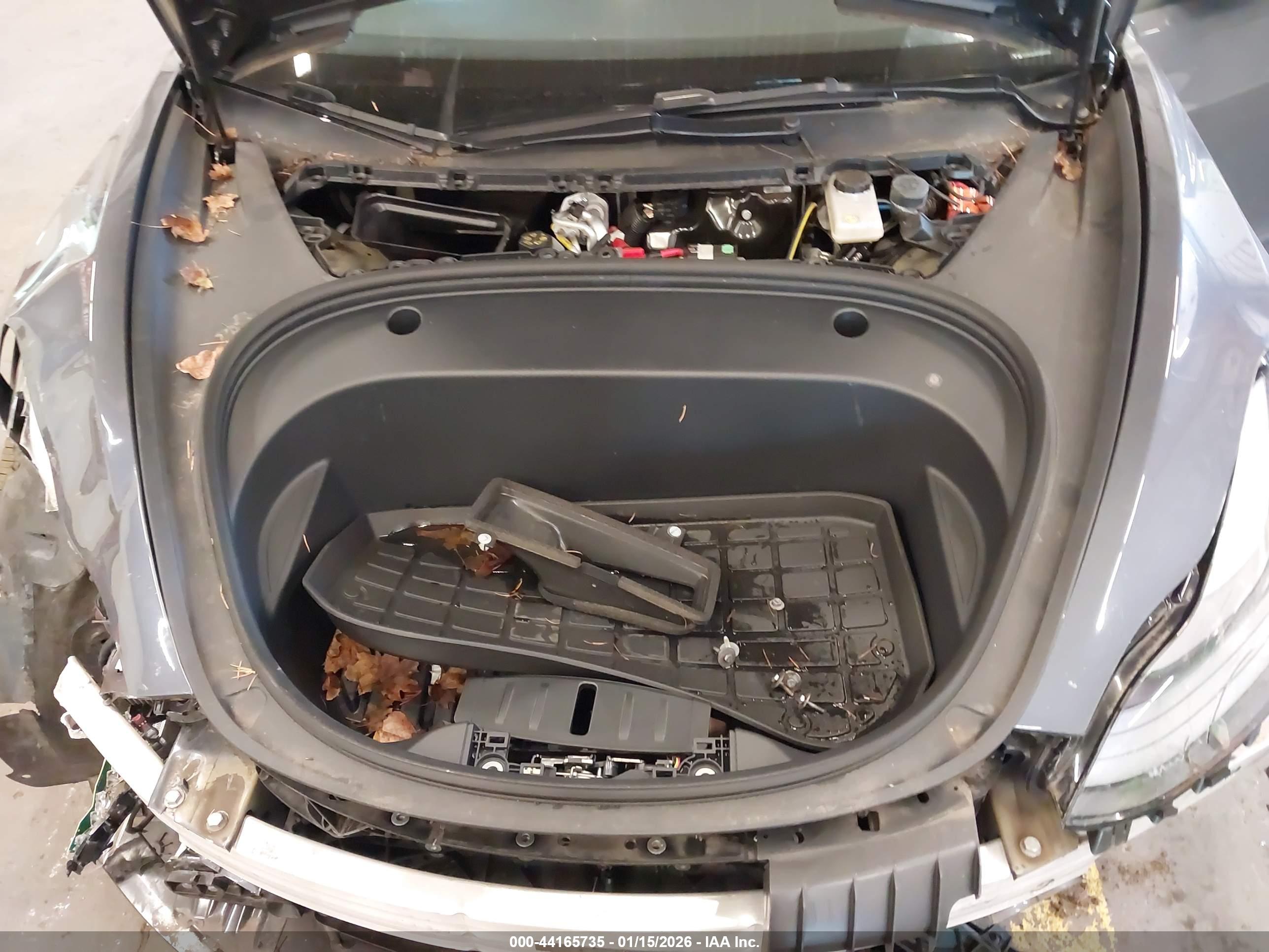 TESLA MODEL image 10