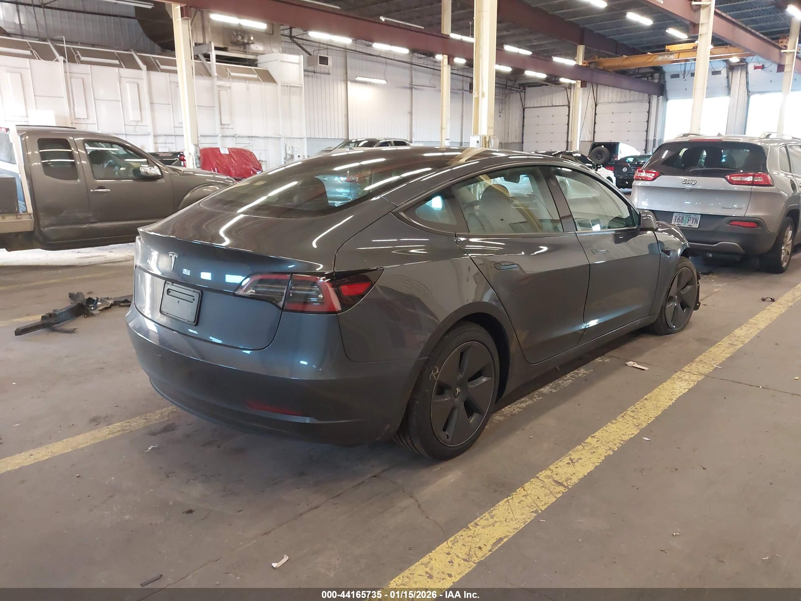 TESLA MODEL image 4