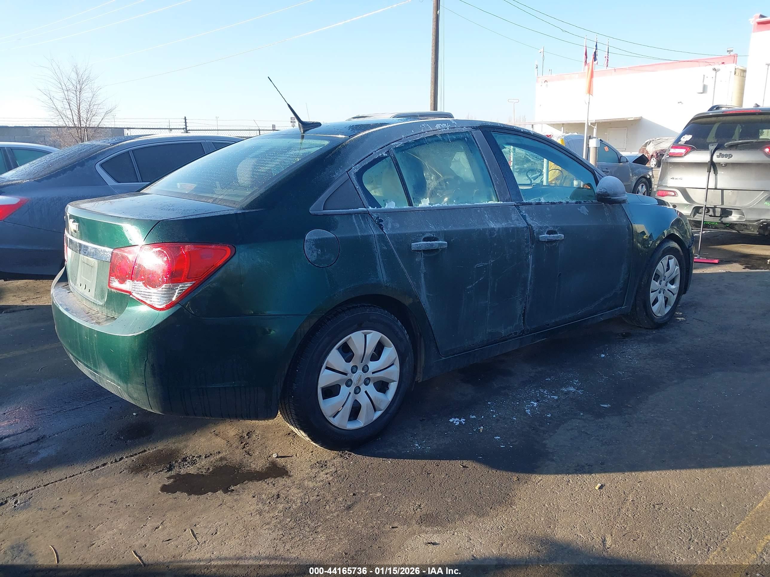 CHEVROLET CRUZE image 4