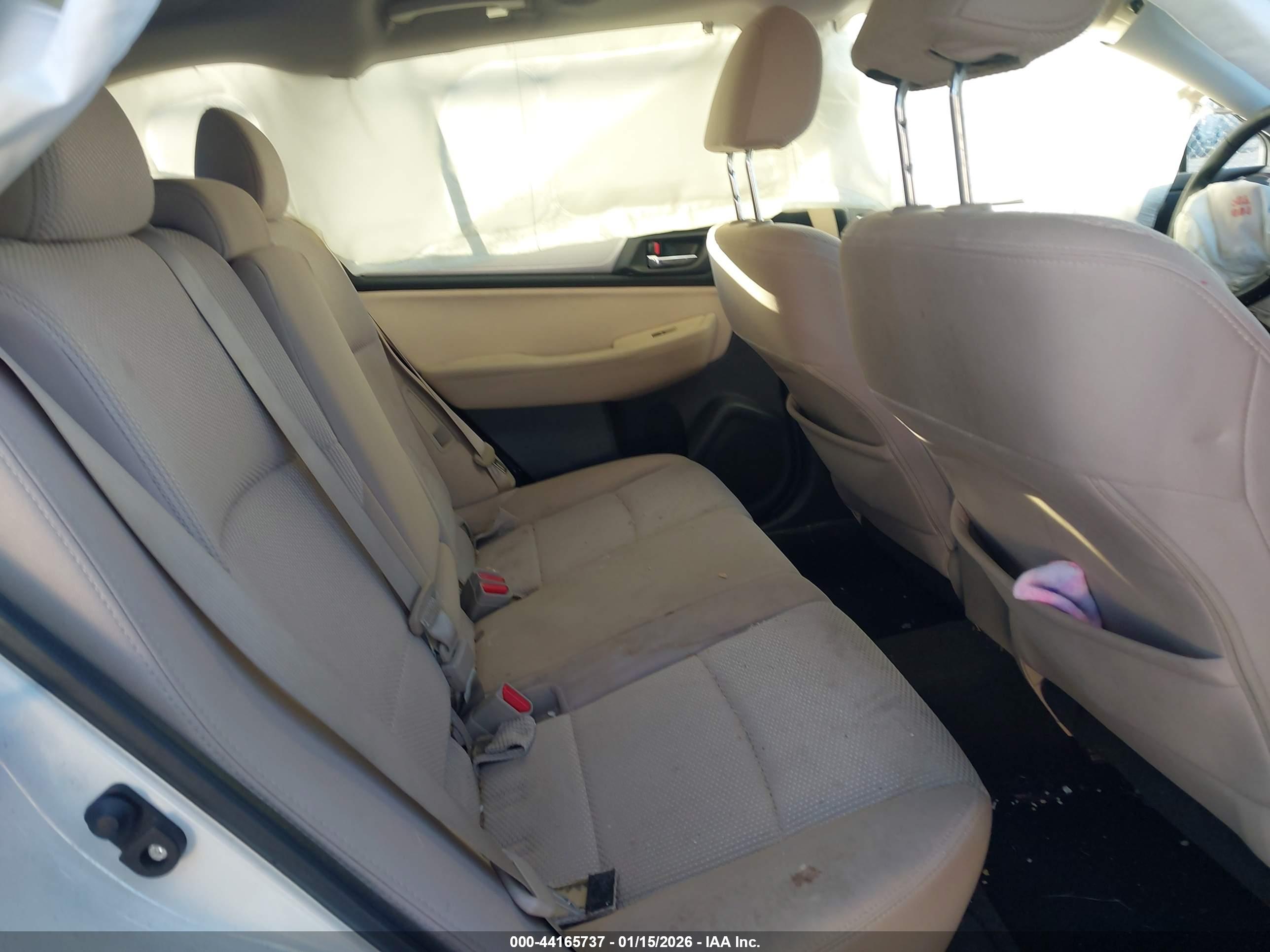 SUBARU OUTBACK image 8