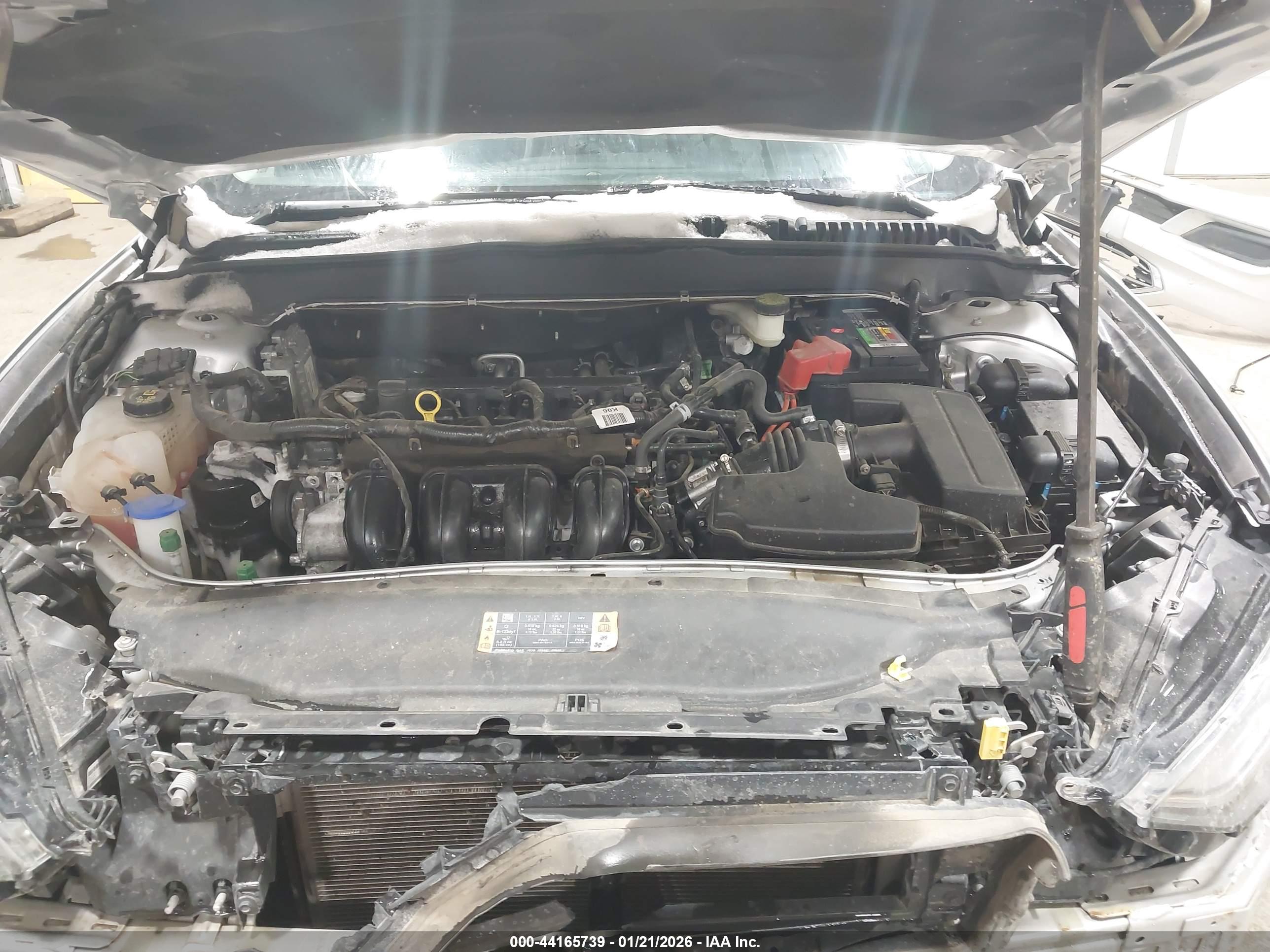 FORD FUSION image 10