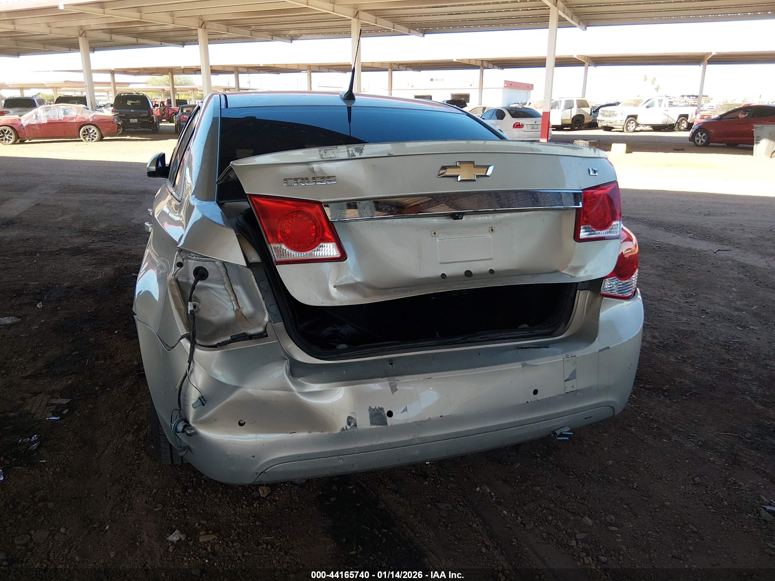 CHEVROLET CRUZE image 6