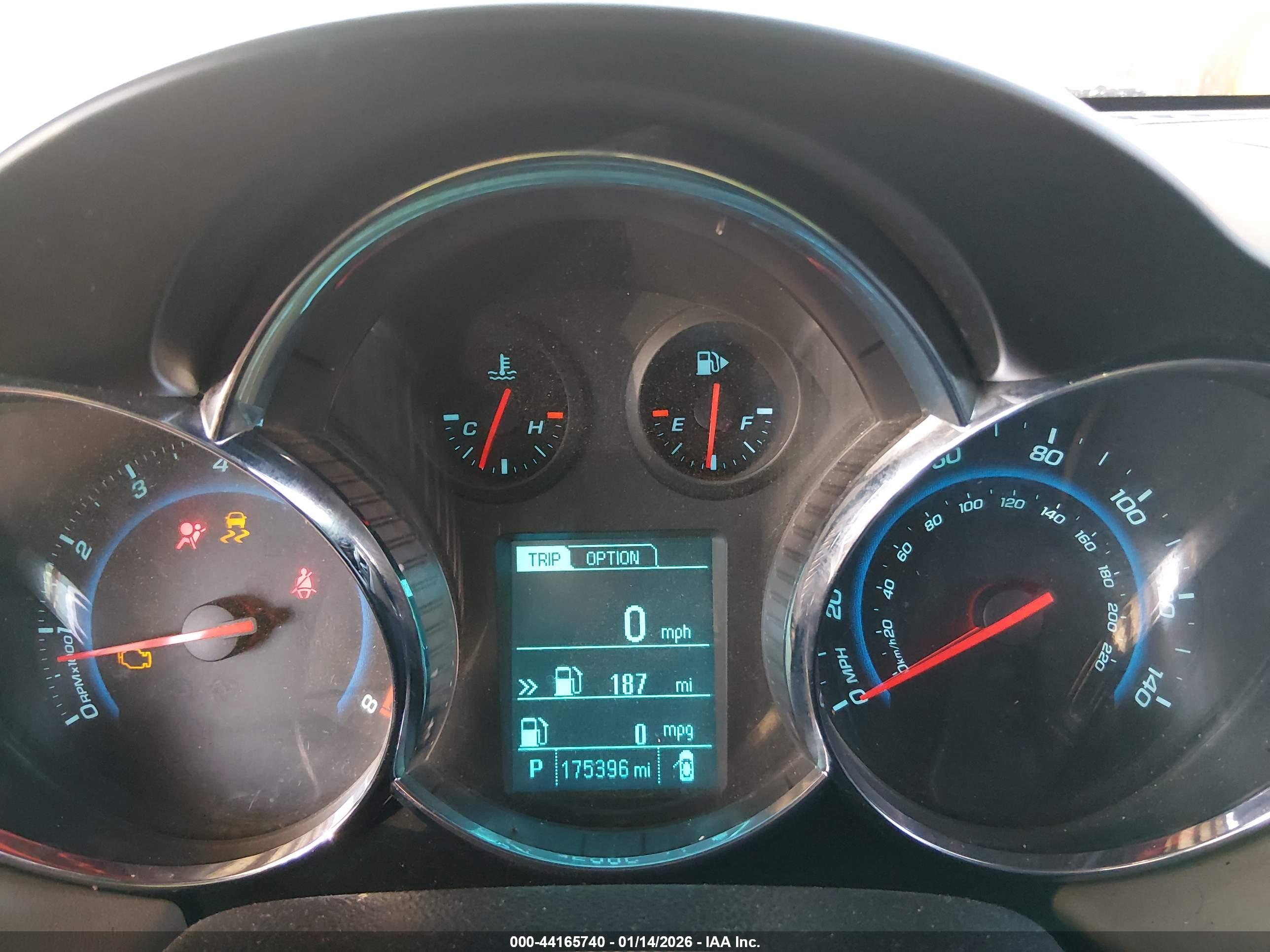 CHEVROLET CRUZE image 7