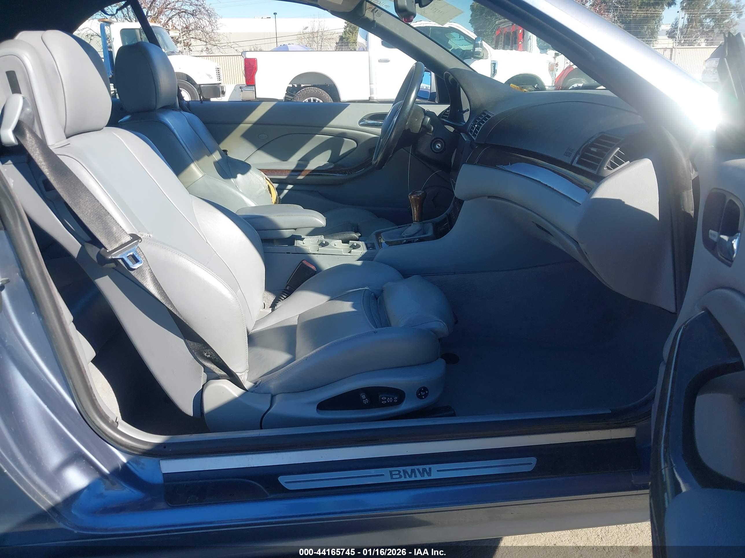 BMW 330CI image 5
